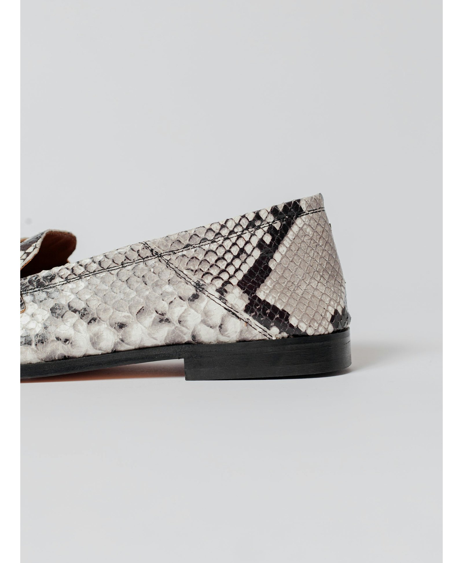 THE SUE made by Blankens