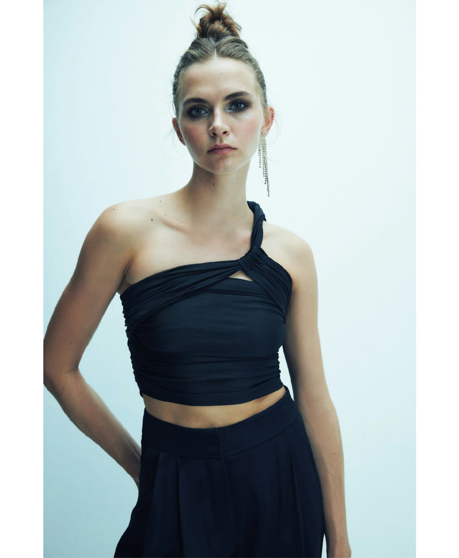 Evelyn Jersey Asymmetric Top in Black made by Nazli Ceren