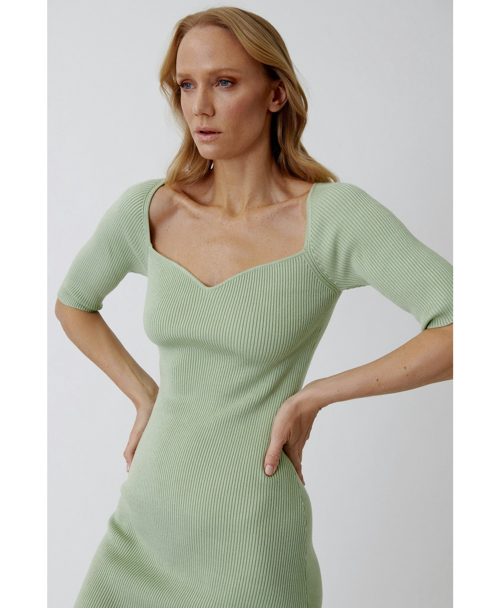 Selena Dress in Green made by AÉRYNE