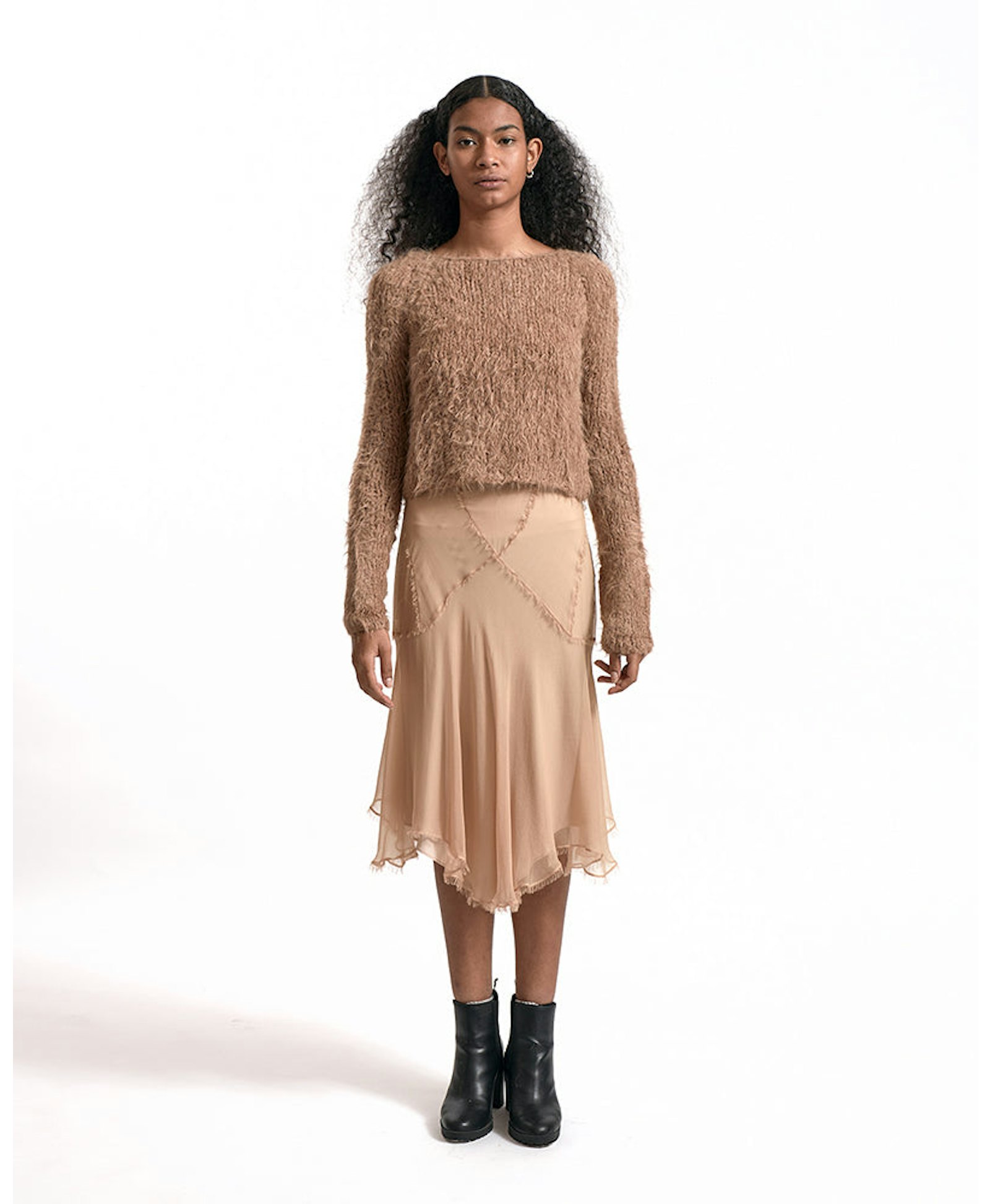 SUCRE crop sweater in Beige made by AYNI