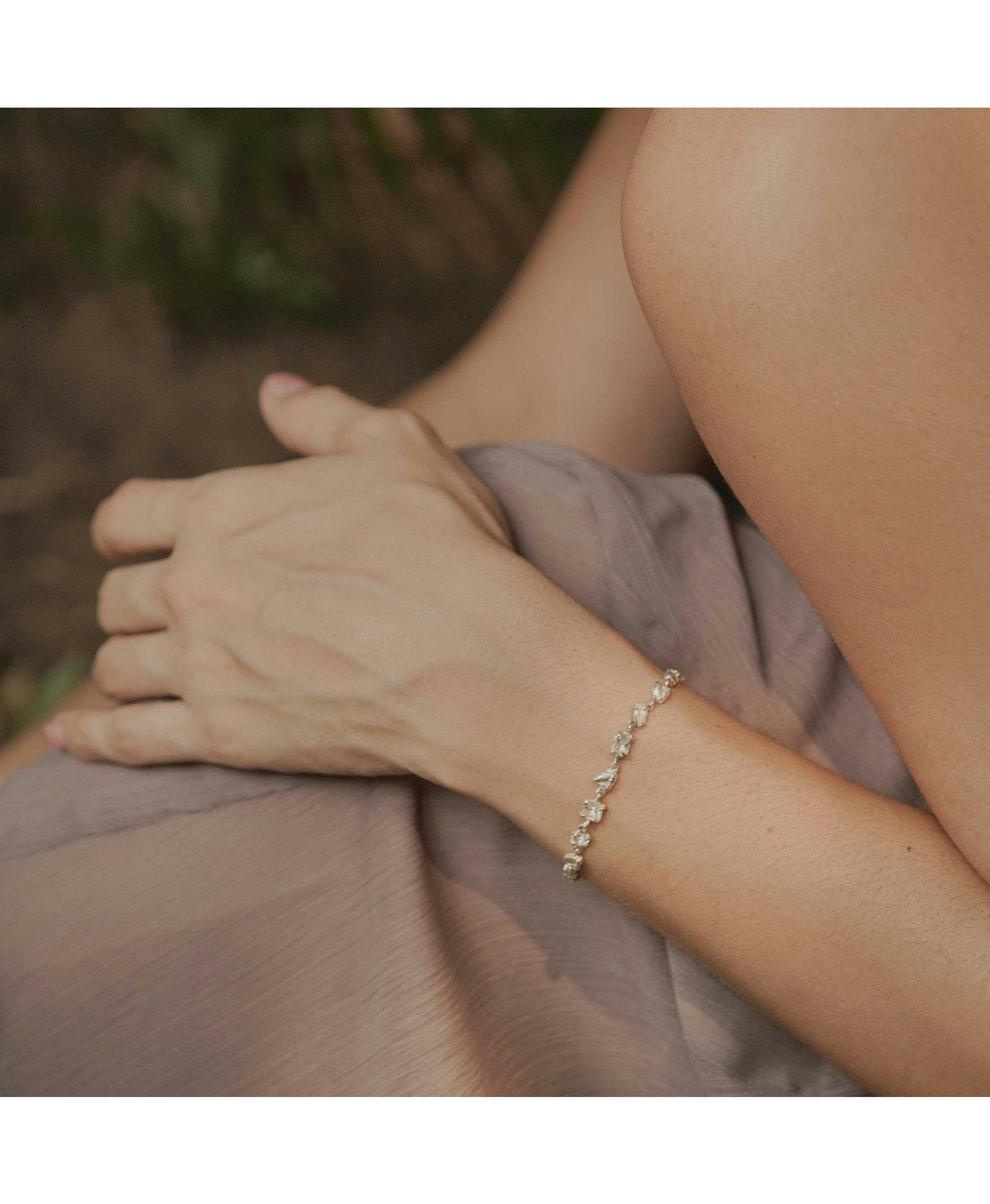 Ara White Sapphire Argenti Bracelet made by Loveness Lee