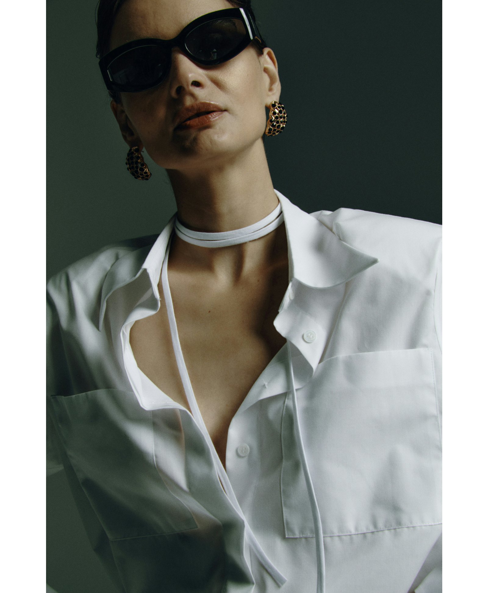 Salt-Kissed white chocker made by Wiktoria Frankowska