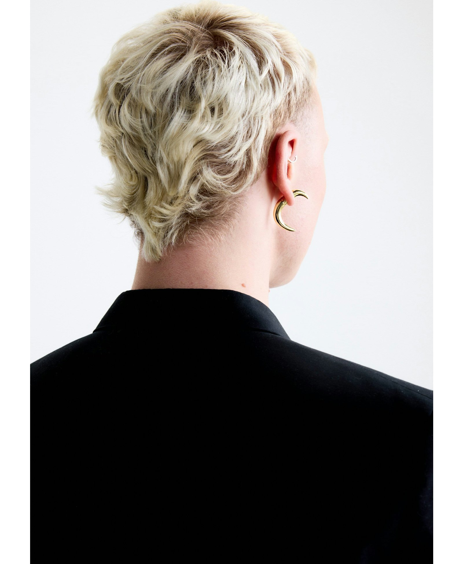 Spike earrings - Gold in Gold made by POEM Objects