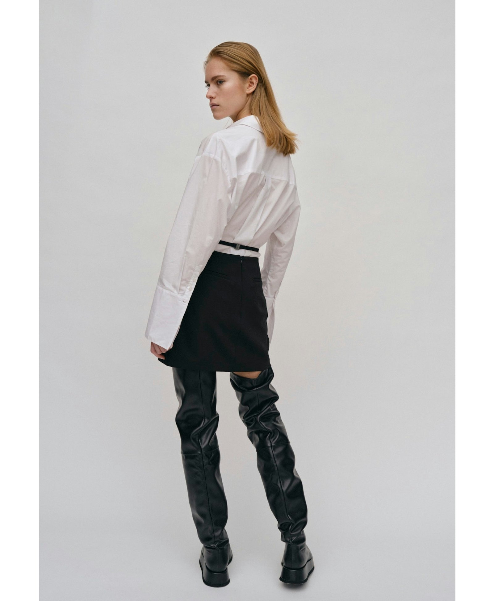 Drew Mini skirt - Black made by HERSKIND