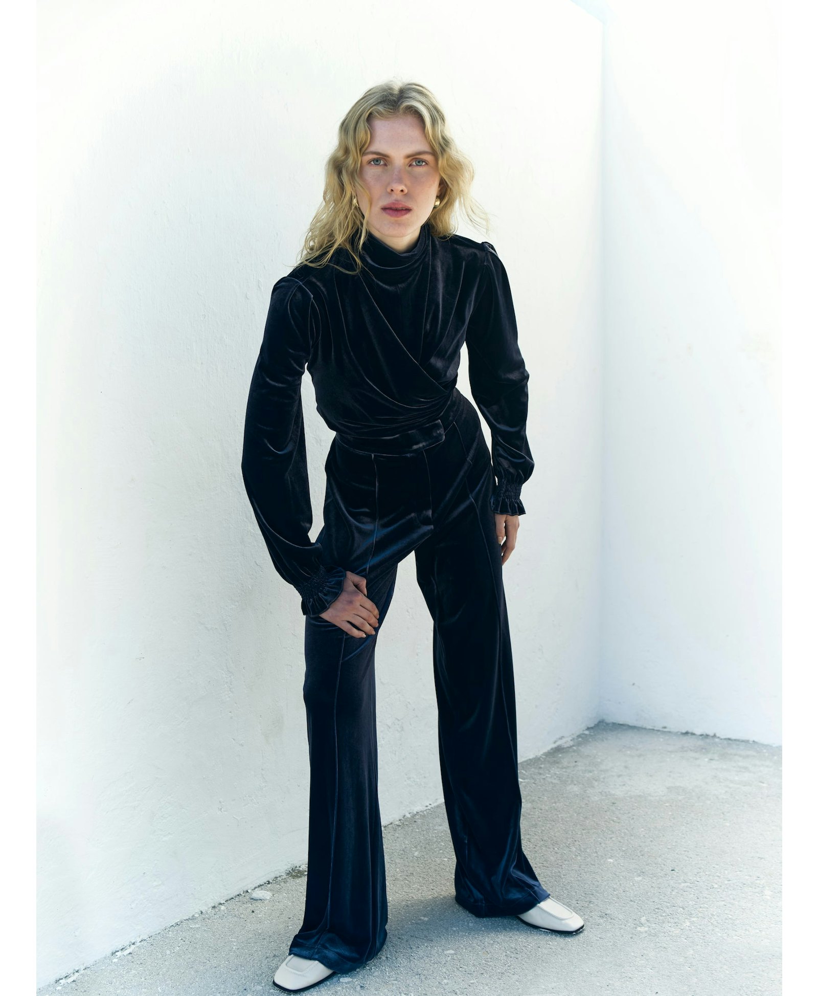 Melani Velvet Trousers in Dark Grey made by Nazli Ceren
