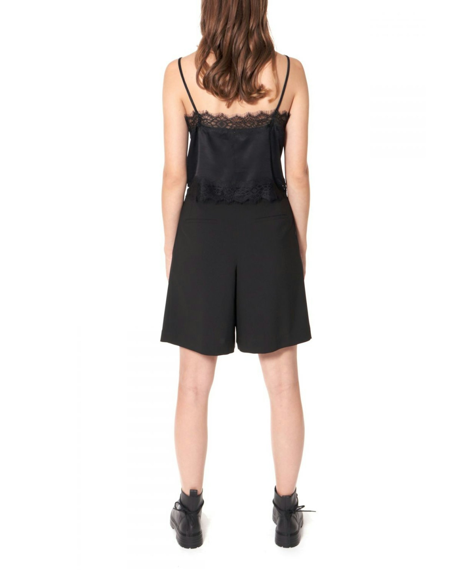 Shorts Billie Neutral Black made by HALEWSKI
