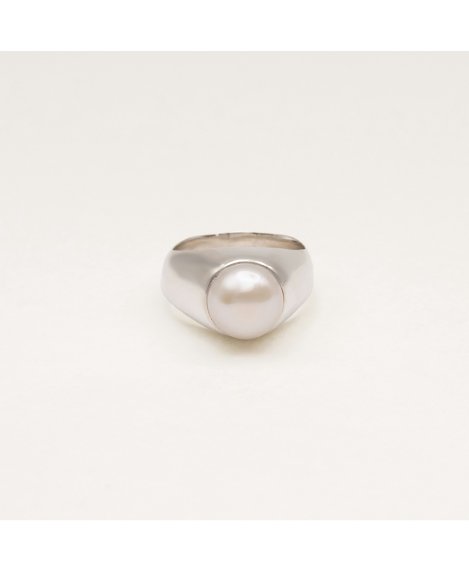 SONO RING made by Carolina De Barros