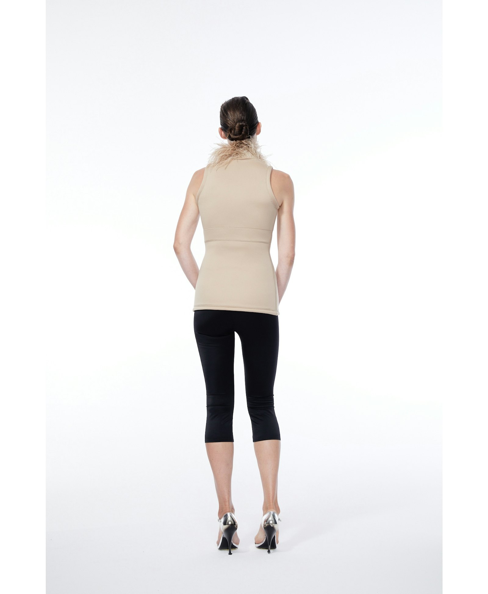 BARCODE CAPRI LEGGINGS made by NUÉ