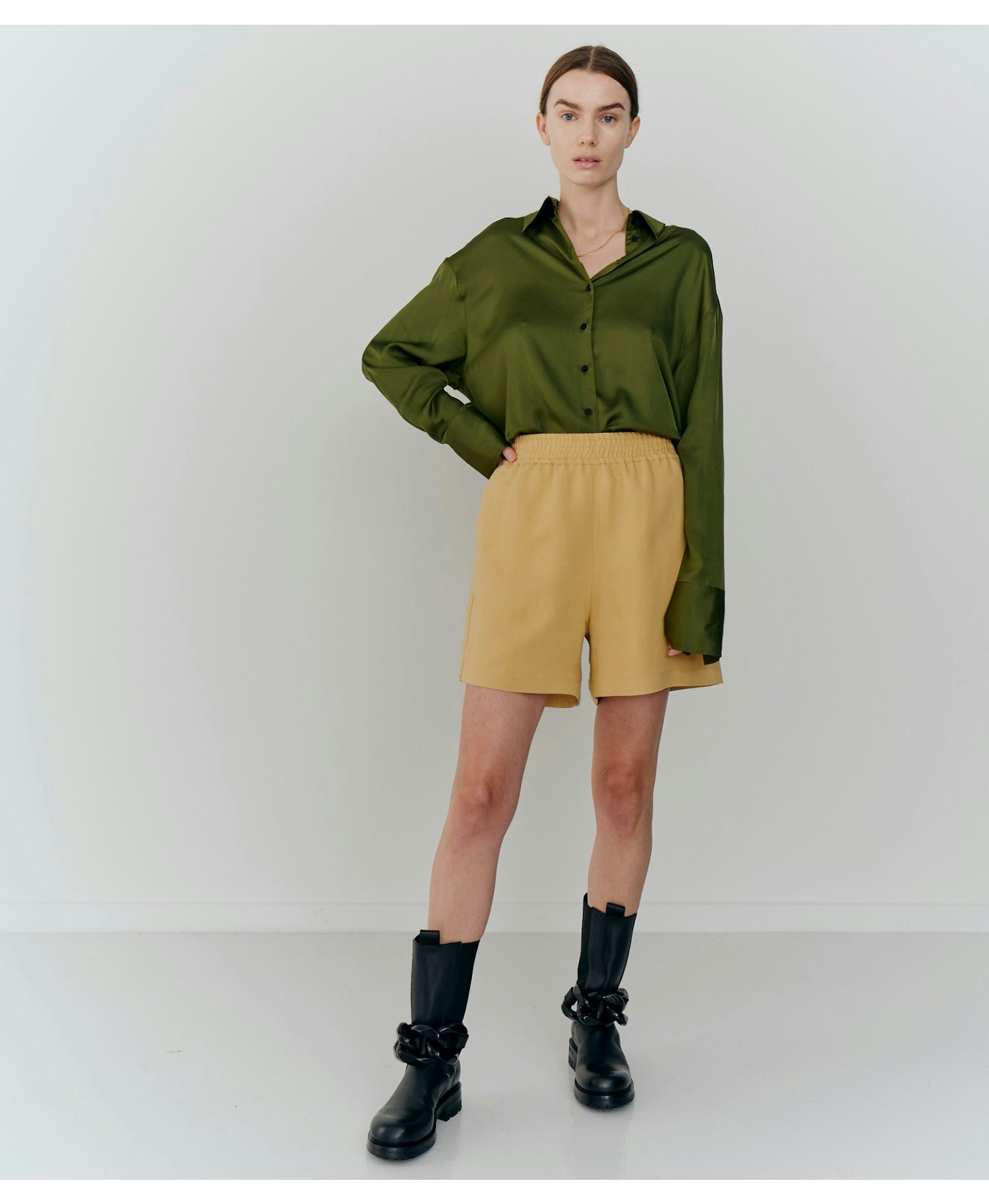 Bruce Shorts - Honey made by HERSKIND