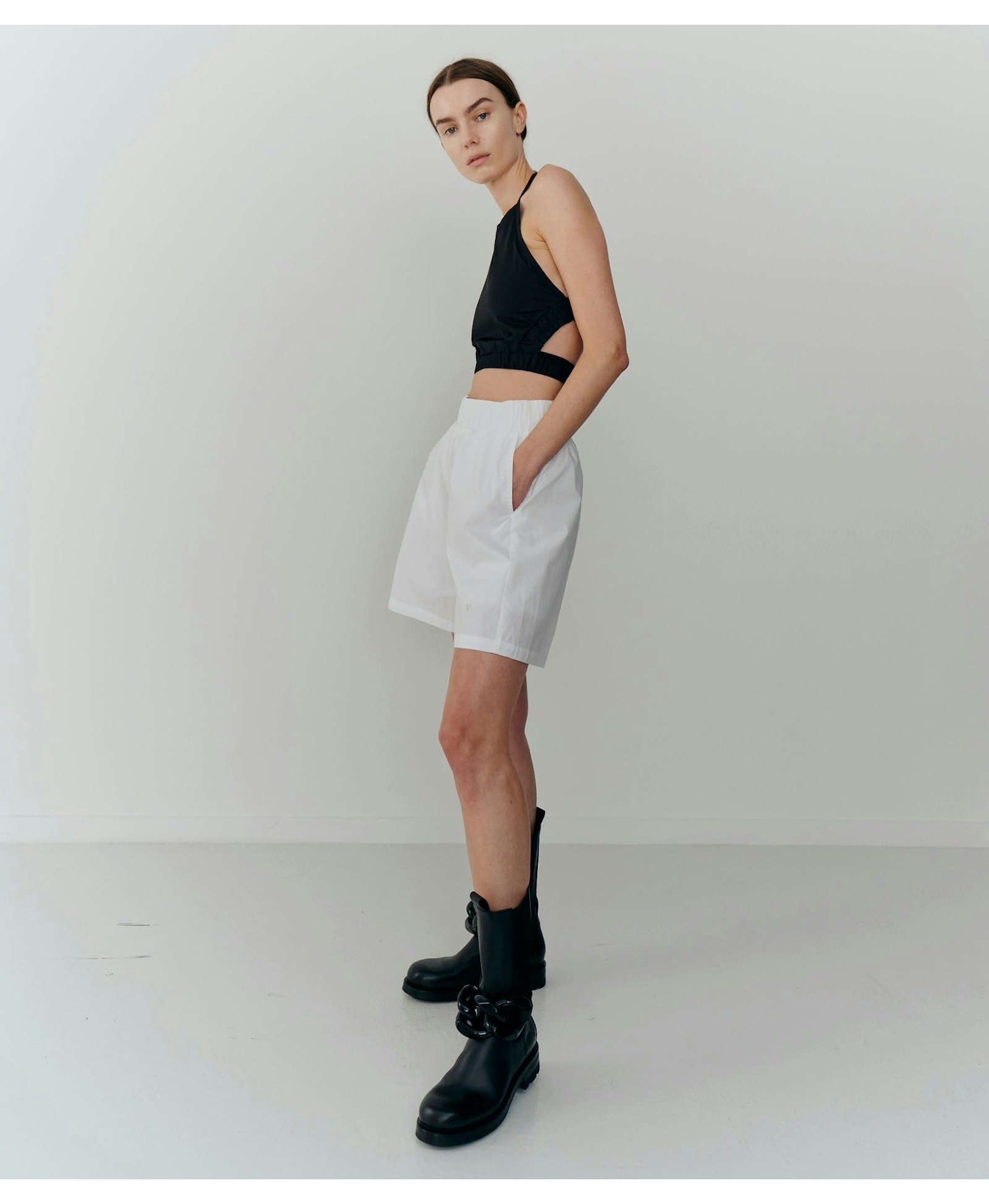 Bryan Shorts - White made by HERSKIND