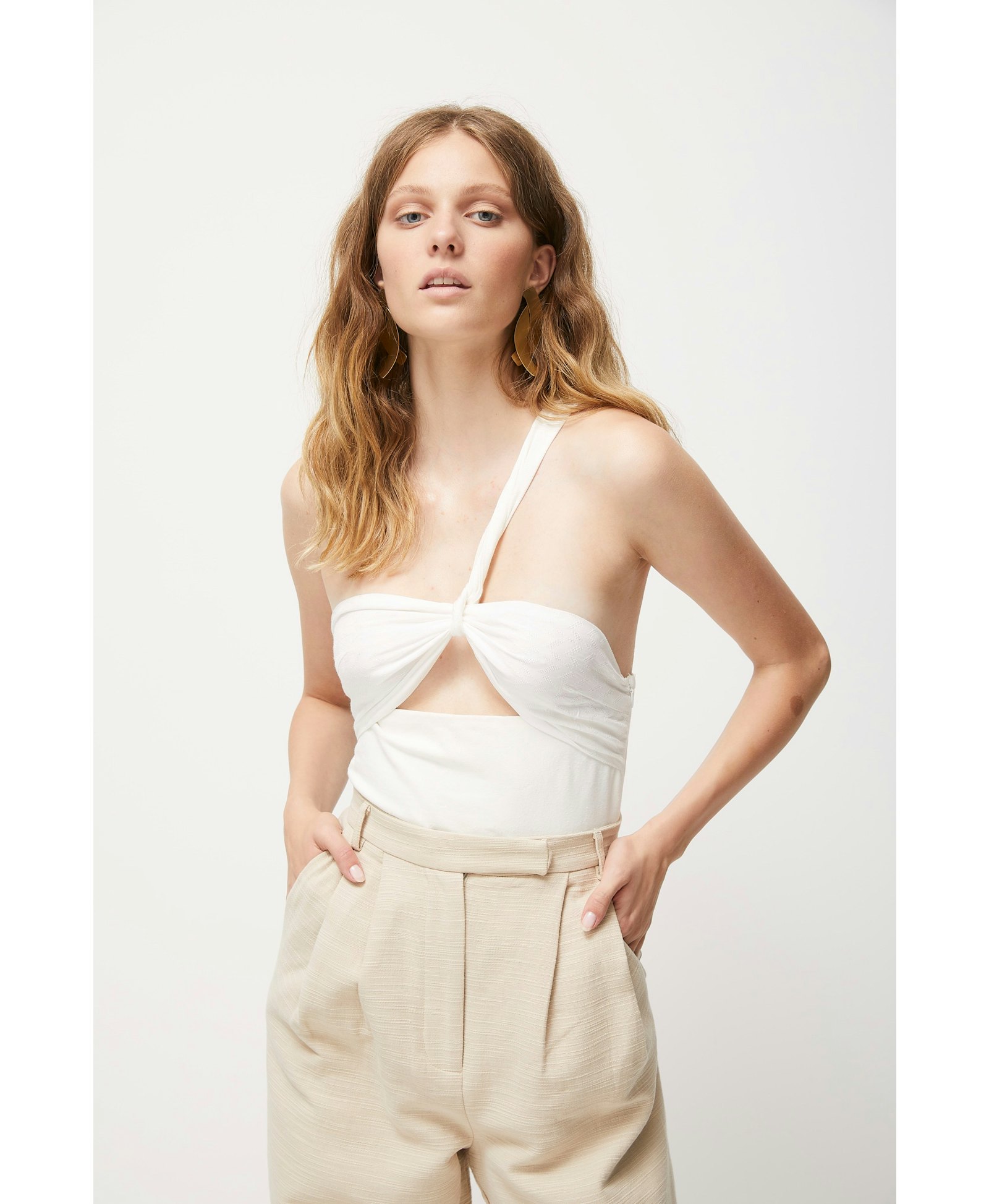 En Route Pants in Beige made by Atoir