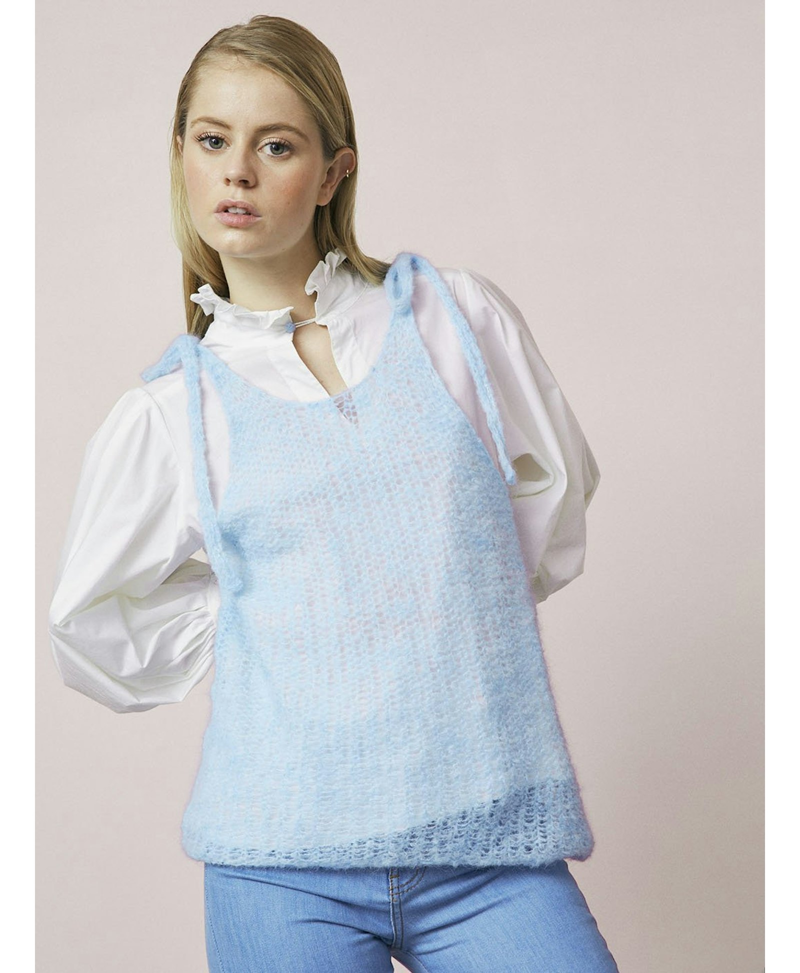 TIRI top in Blue made by AYNI