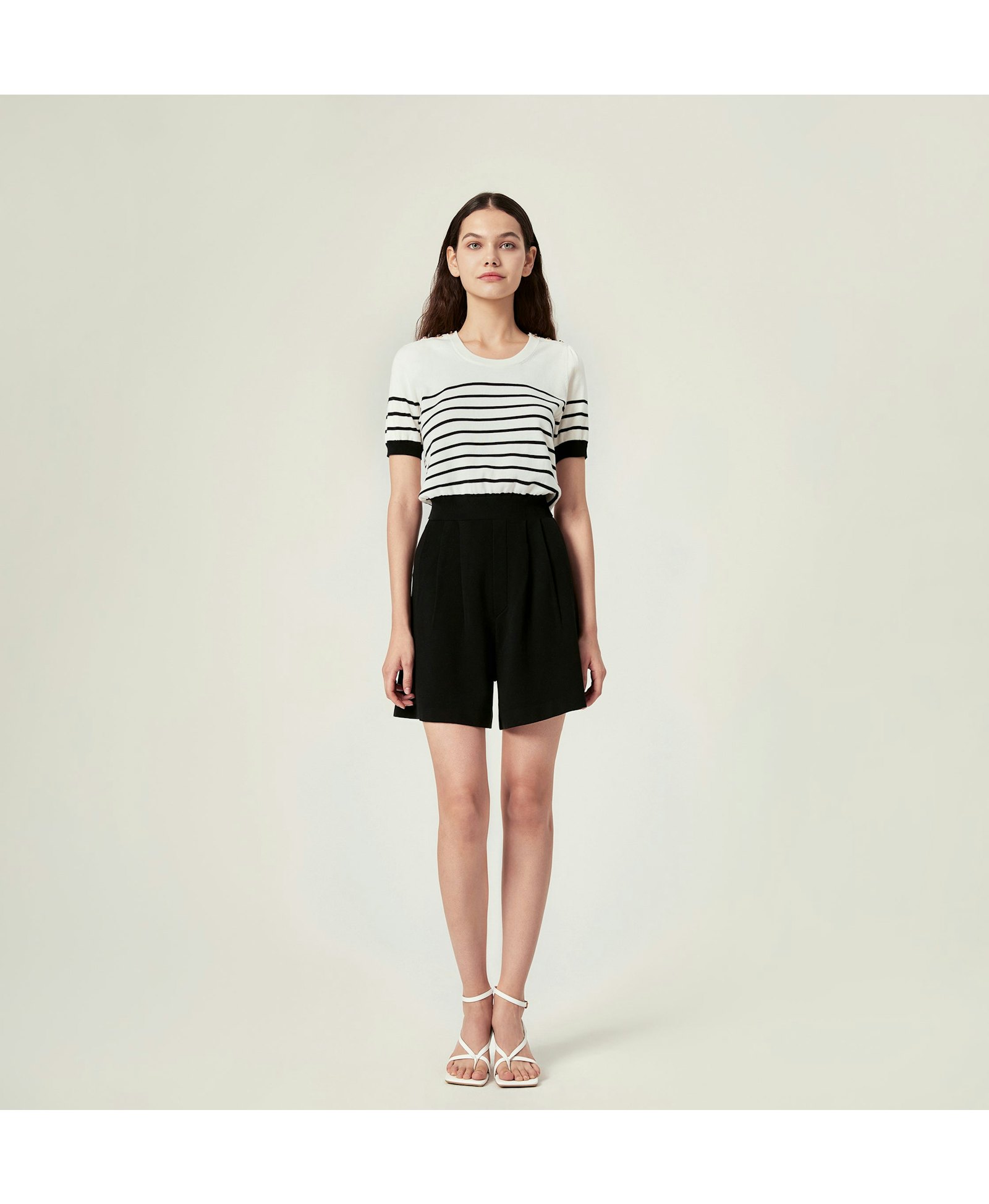 PLEATED WIDE-LEG SHORTS in Black made by CRUSH Collection