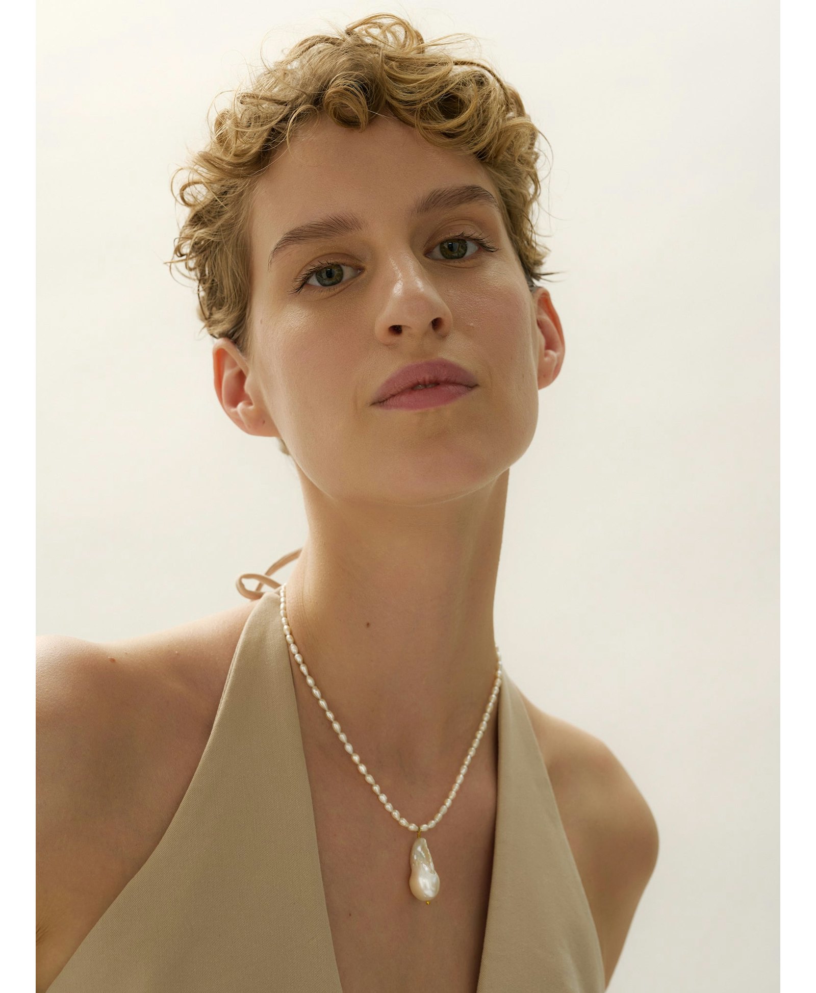 Baroque Pearl Necklace made by Eva Remenyi