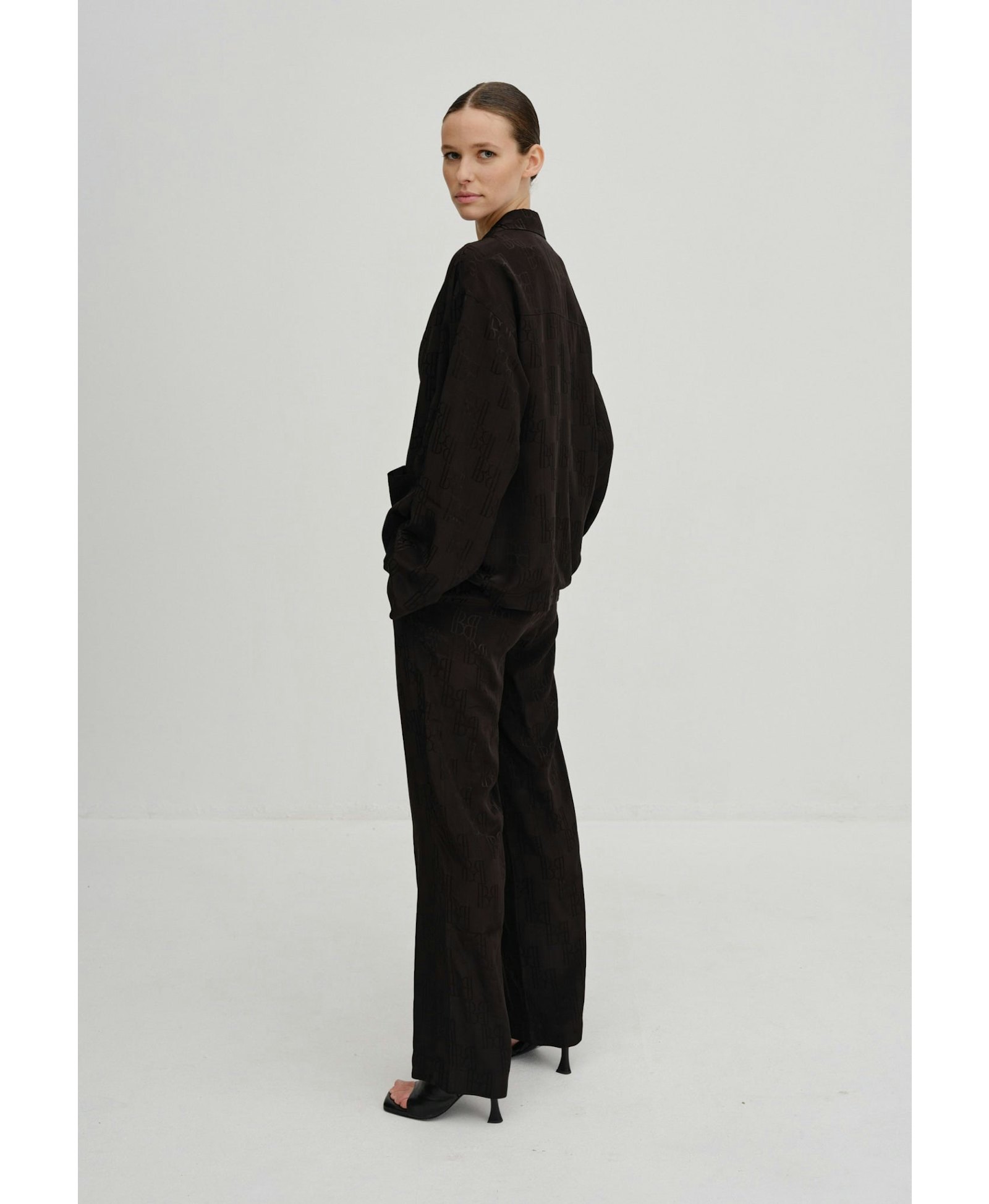 Py Blouse - Black in Black made by HERSKIND