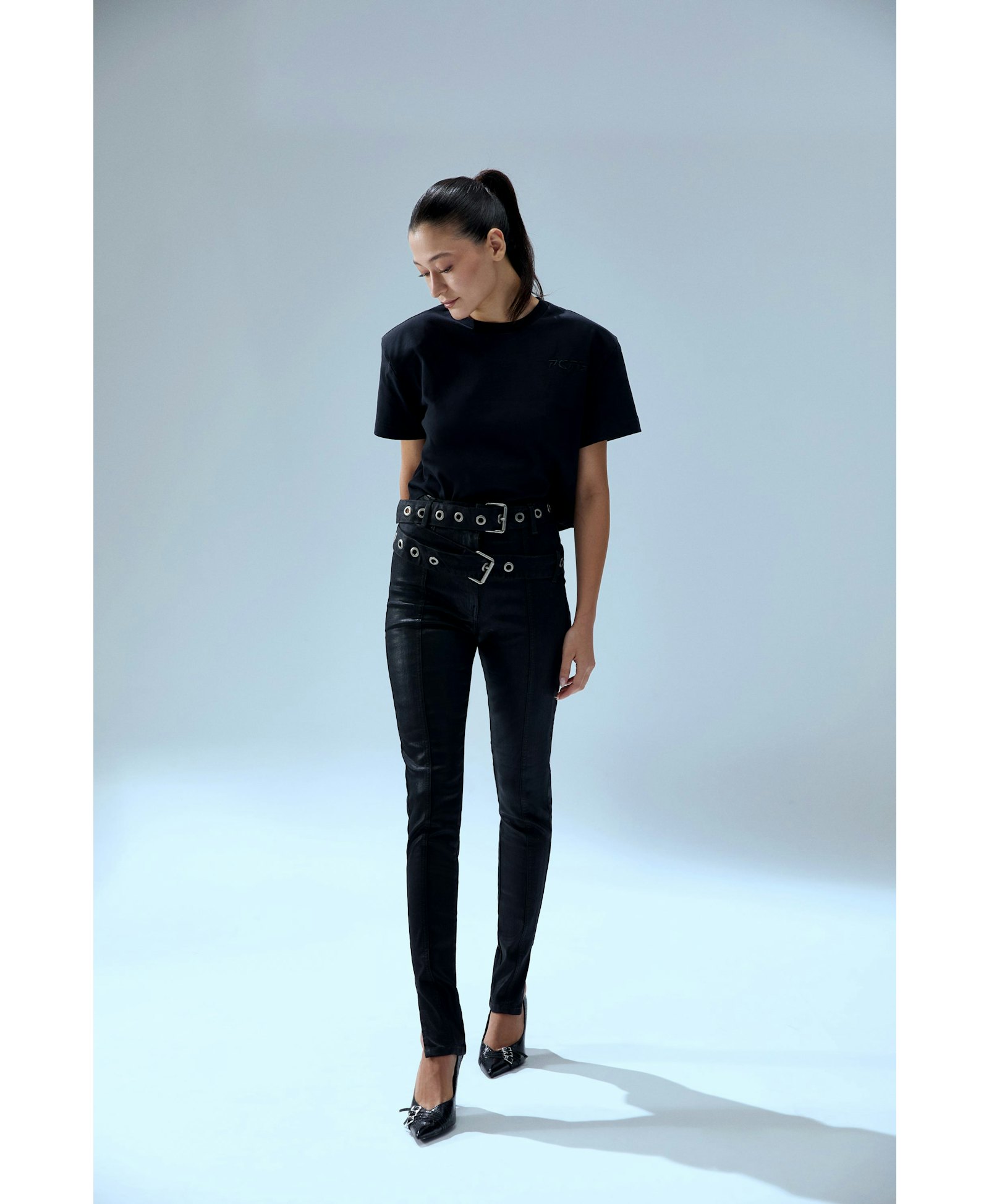 YOUR *ITCH SHOULDER PADDED T-SHIRT - JET BLACK made by PCFG