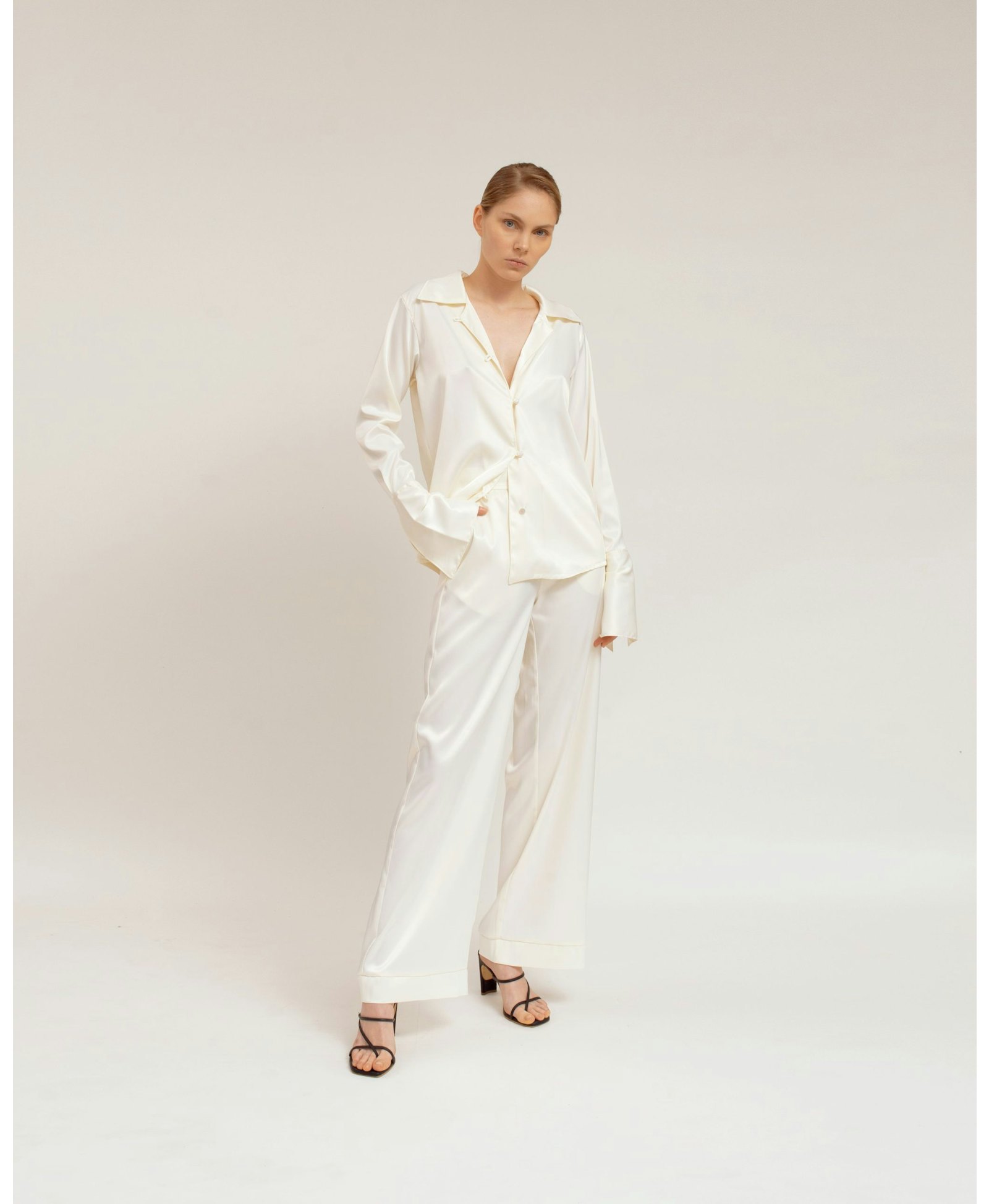 Lirio Shirt in White made by Camila Sarmiento