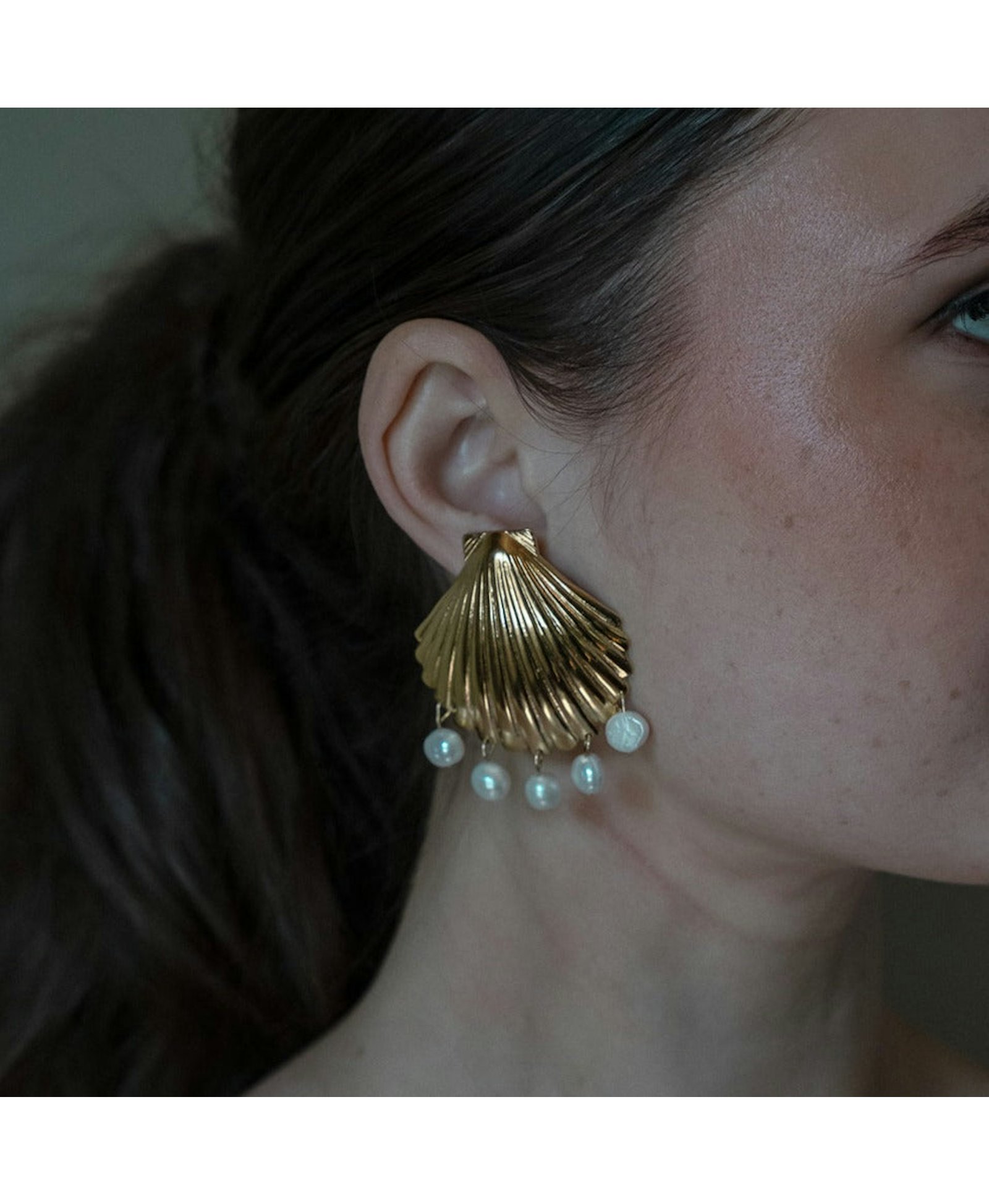 CAPESANTA EARRINGS made by Zepplin The Label