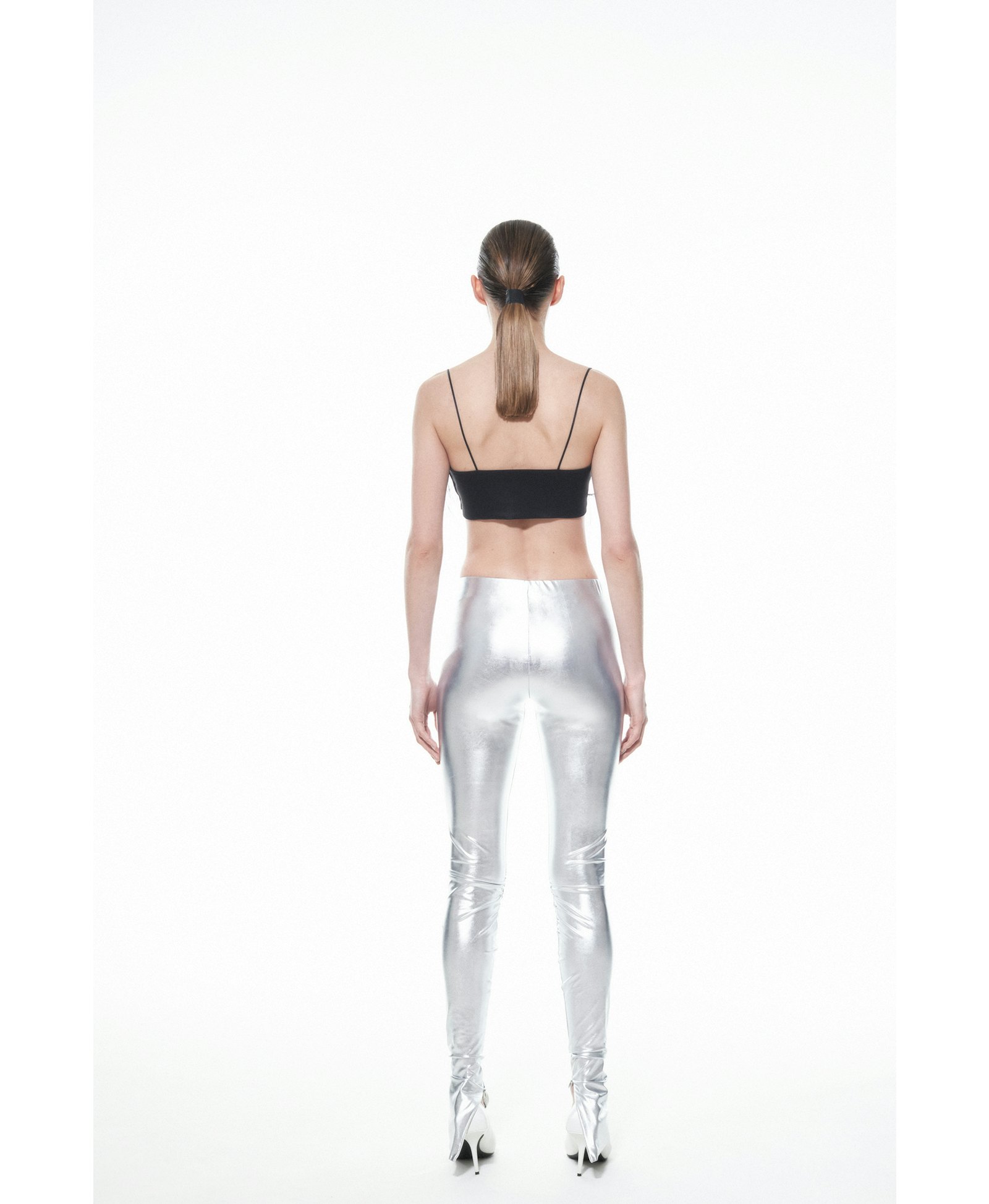 METALLIC LEGGINGS in Silver made by NUÉ