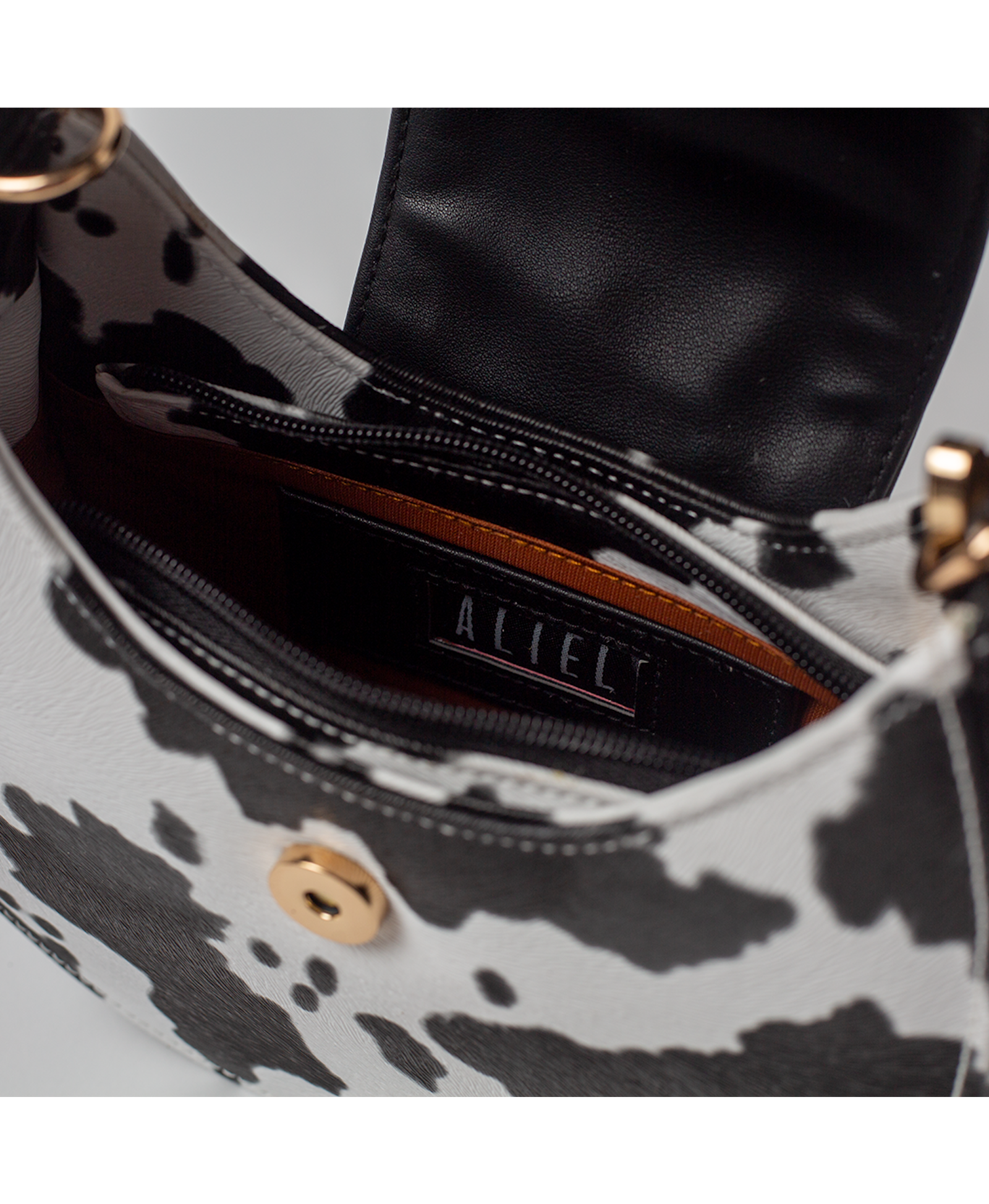 Mow - Black - Halfmoon bag made by ALIEL