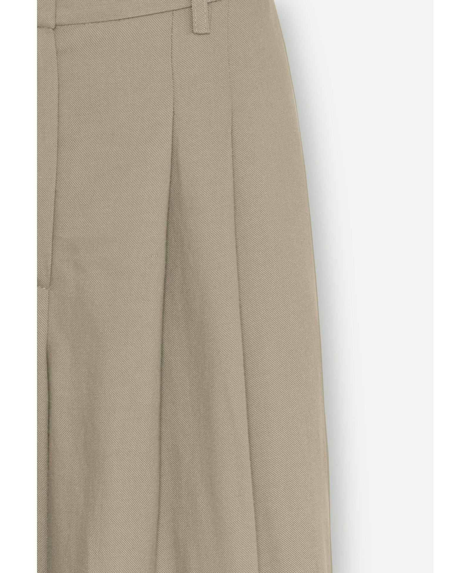 Lotus Pants - Light Khaki made by HERSKIND