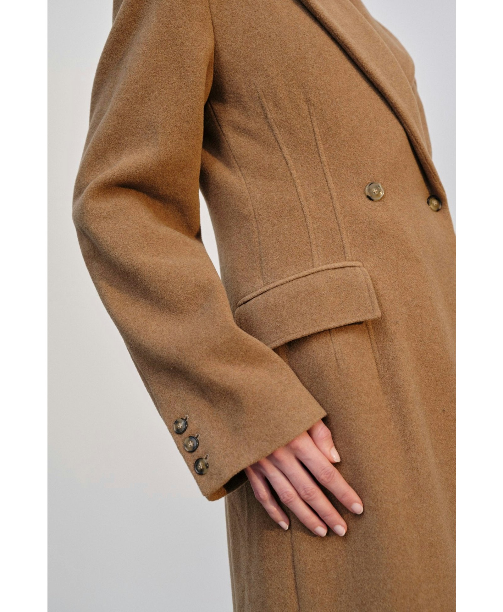 Ultra Coat - Croissant made by HERSKIND