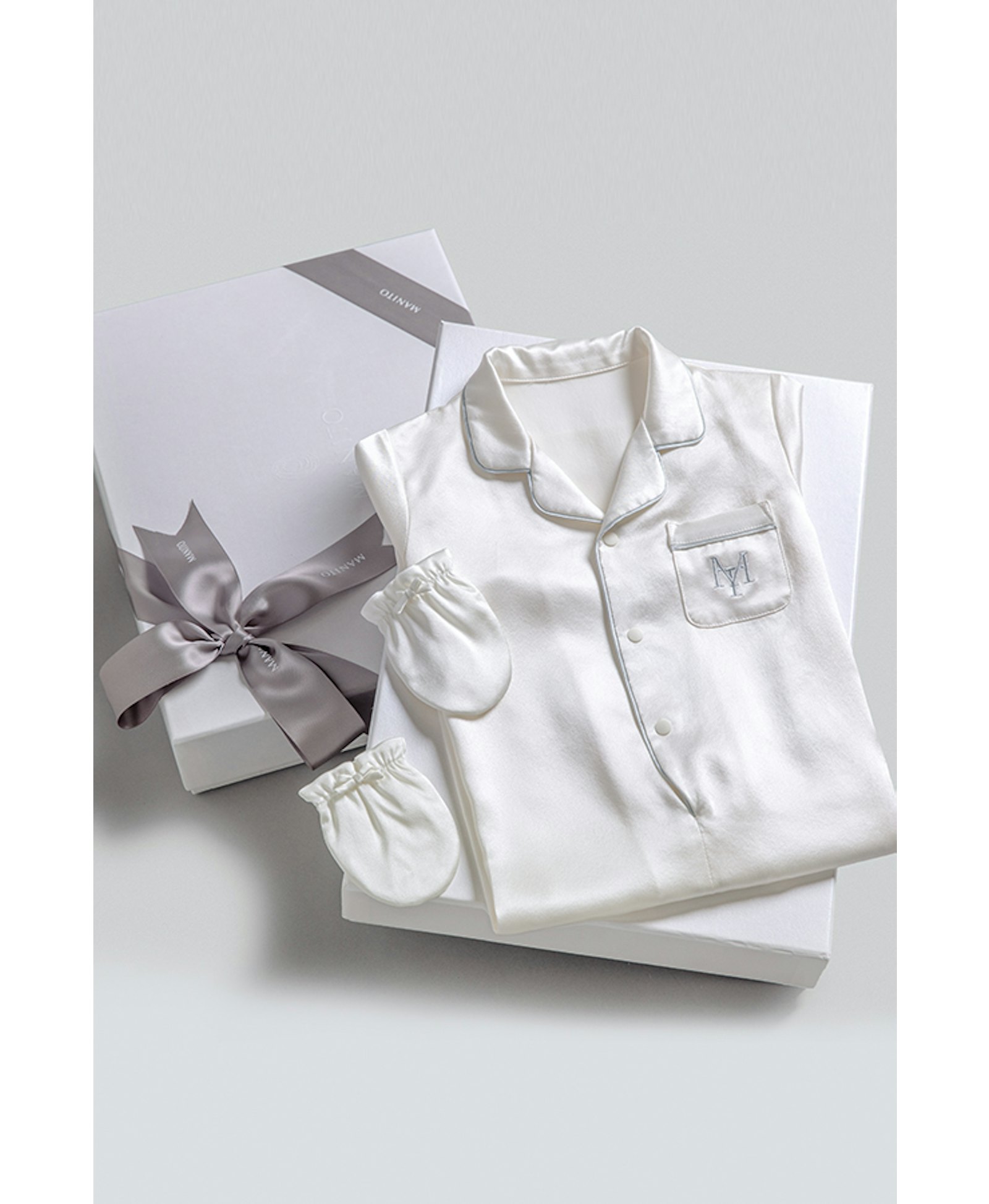 Signature Newborn Gift Box made by MANITO