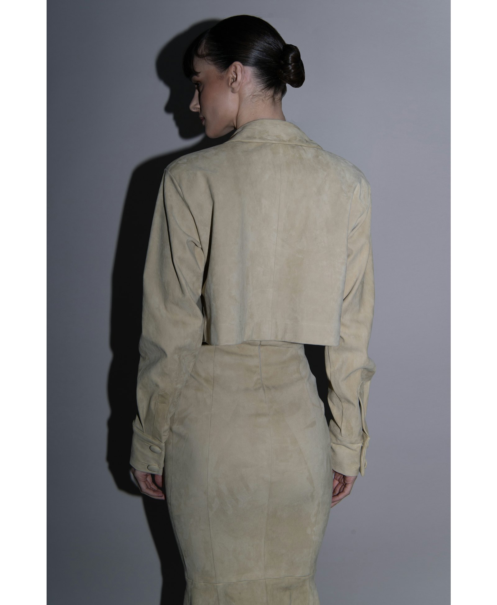 SUEDE OVERSHIRT in Beige made by Vestiaire d'un Oiseau Libre