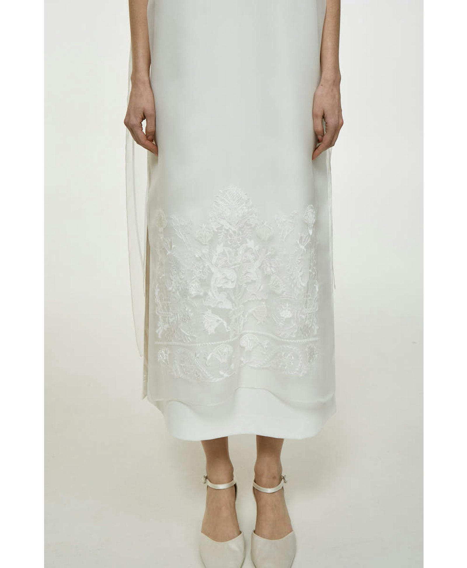 MILK EMBROIDERED SHAWL made by DELEGAN Clothes