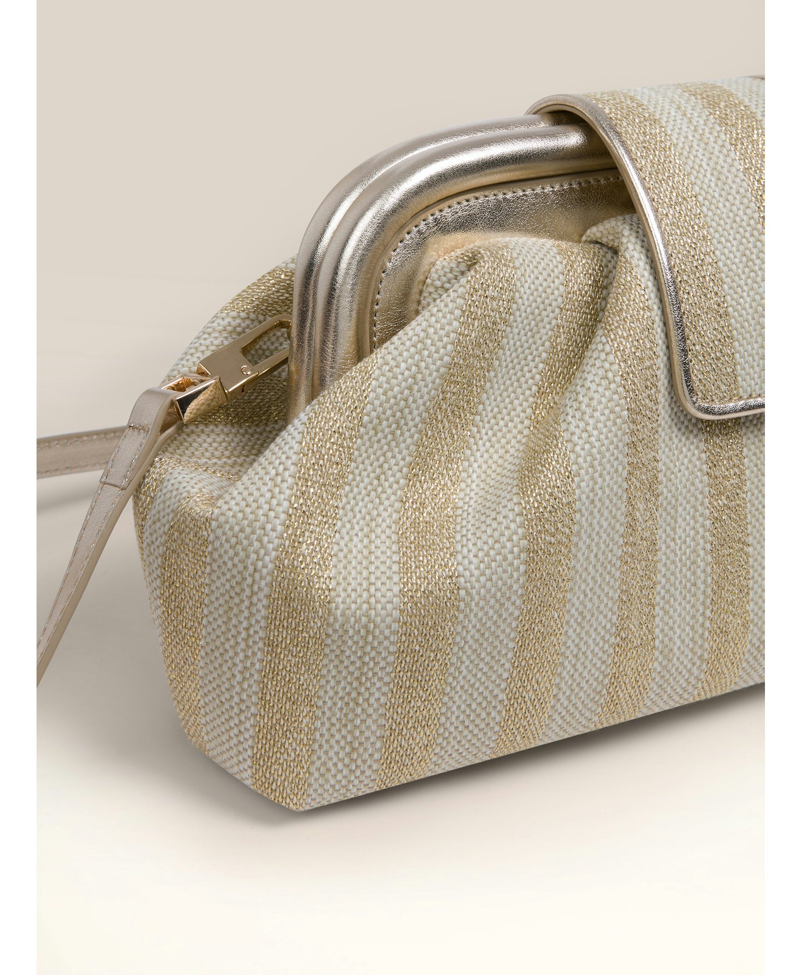 Rosa Beyaz made by Maven Bag