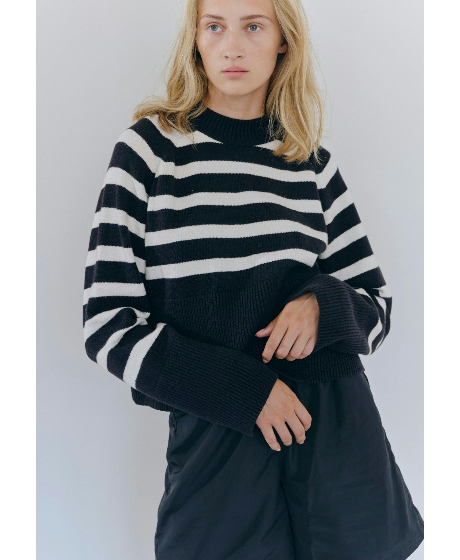Liam Knit blouse - Black & white made by HERSKIND