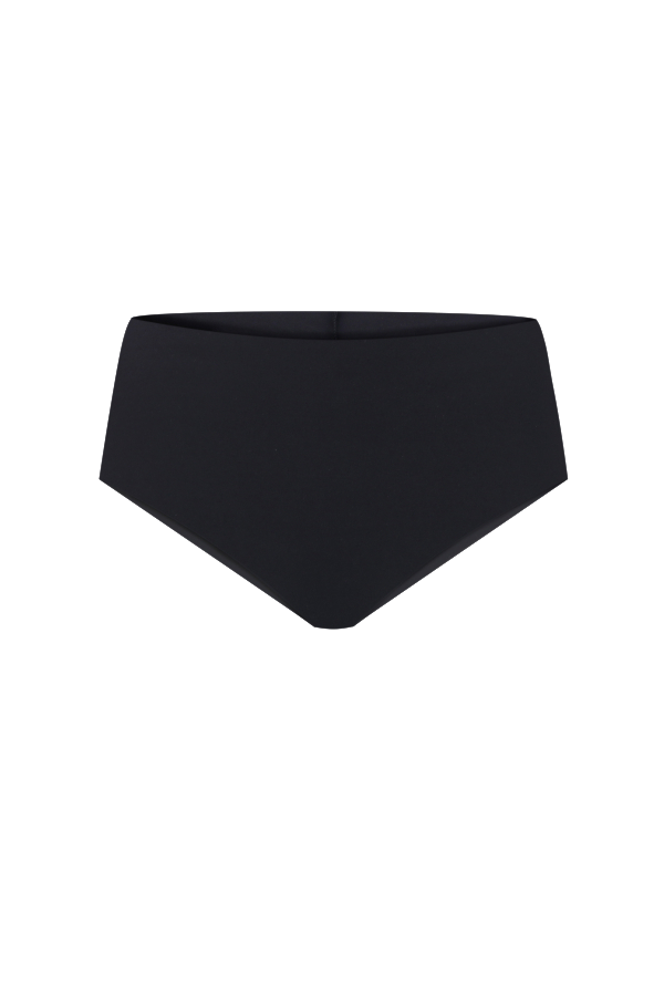 Nué Seamless Shorts In Black