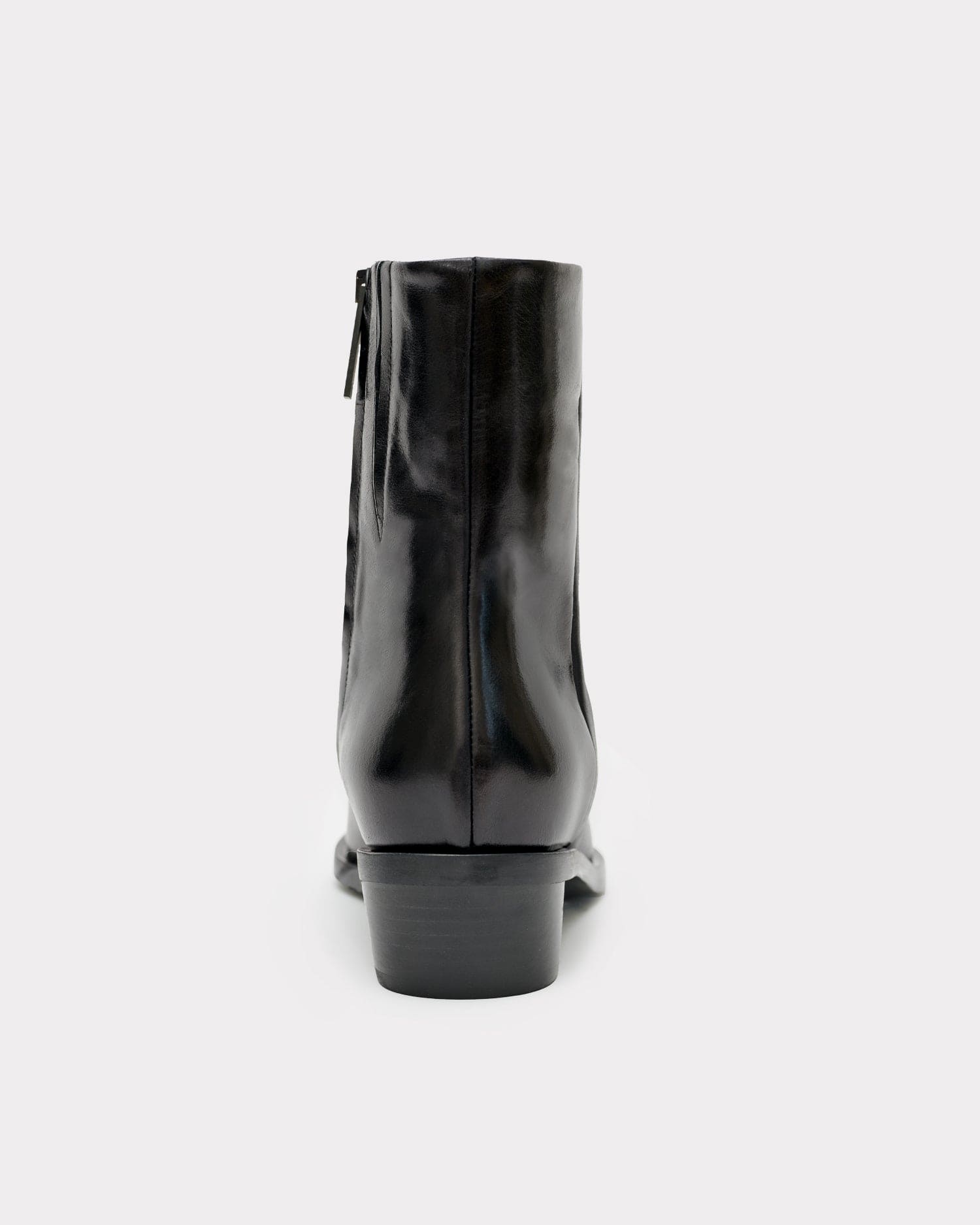 Shop Essen The City Boot In Black