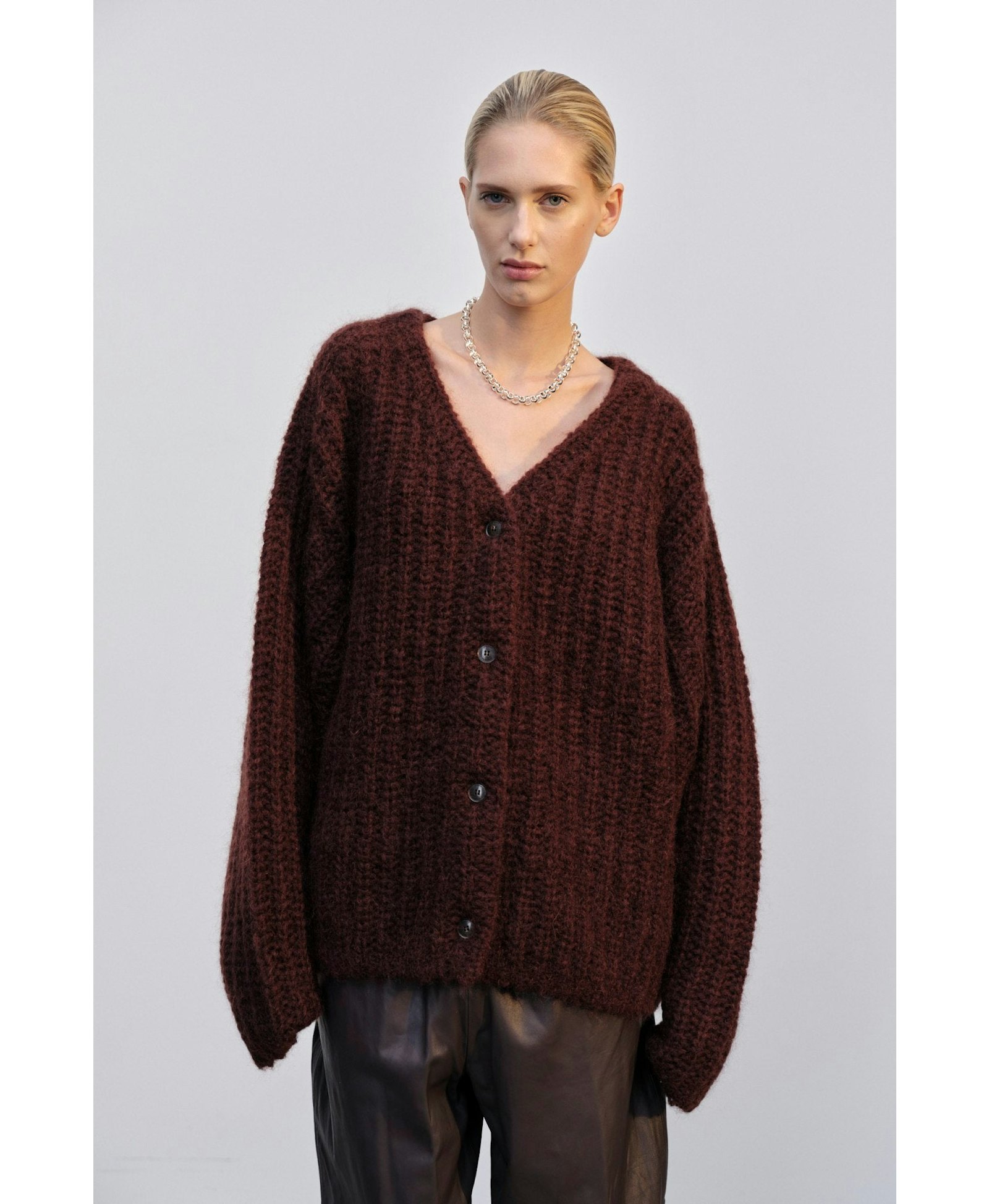Ace Knit Cardigan - Oxblood made by HERSKIND