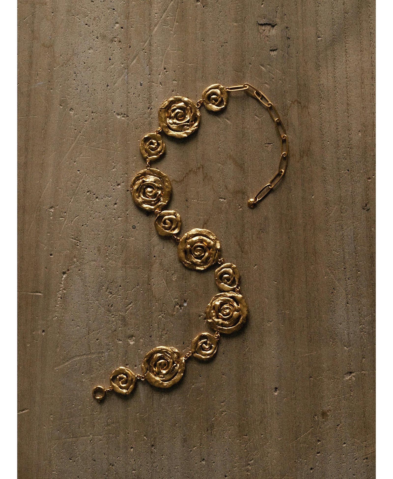 Origin Choker Gold made by Eva Remenyi