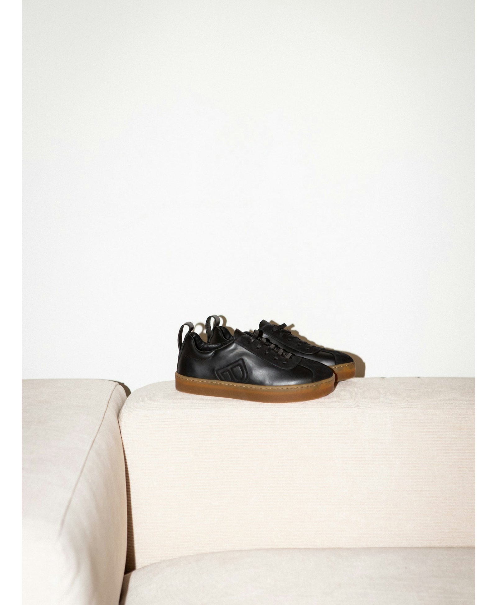 THE ELIN BLACK SNEAKER made by Blankens