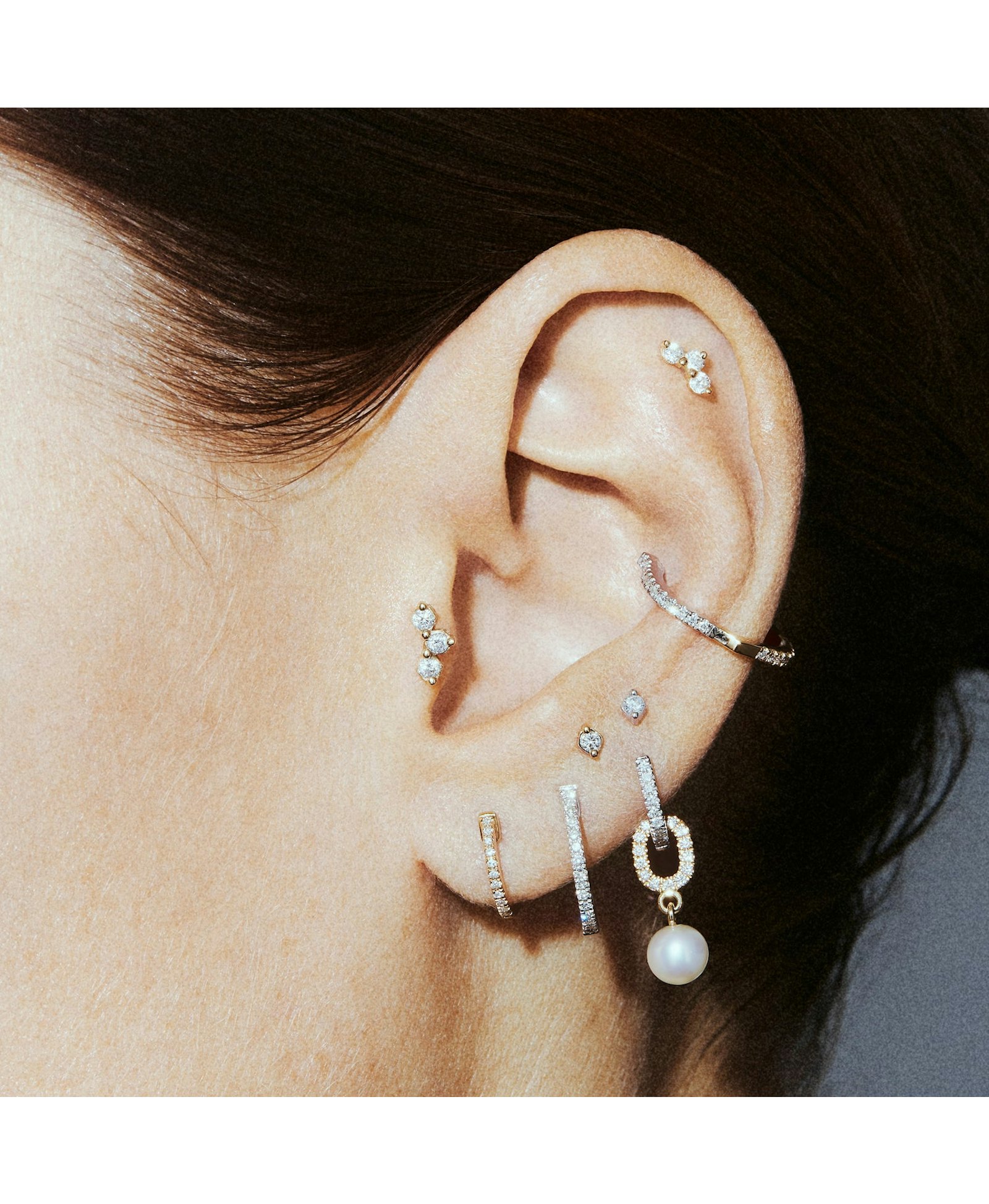 HORSESHOE HOOP WHITE DIAMOND & YELLOW/WHITE GOLD - 14mm made by ENNUI