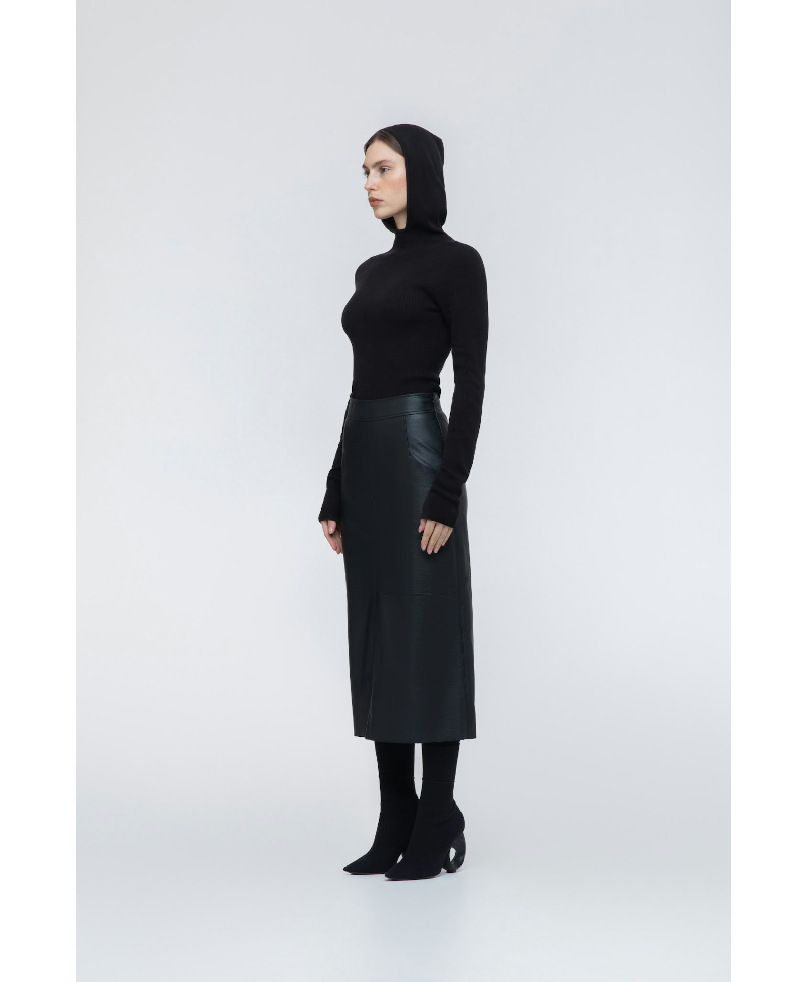Hooded ribbed top in Black made by AFTERHOURS