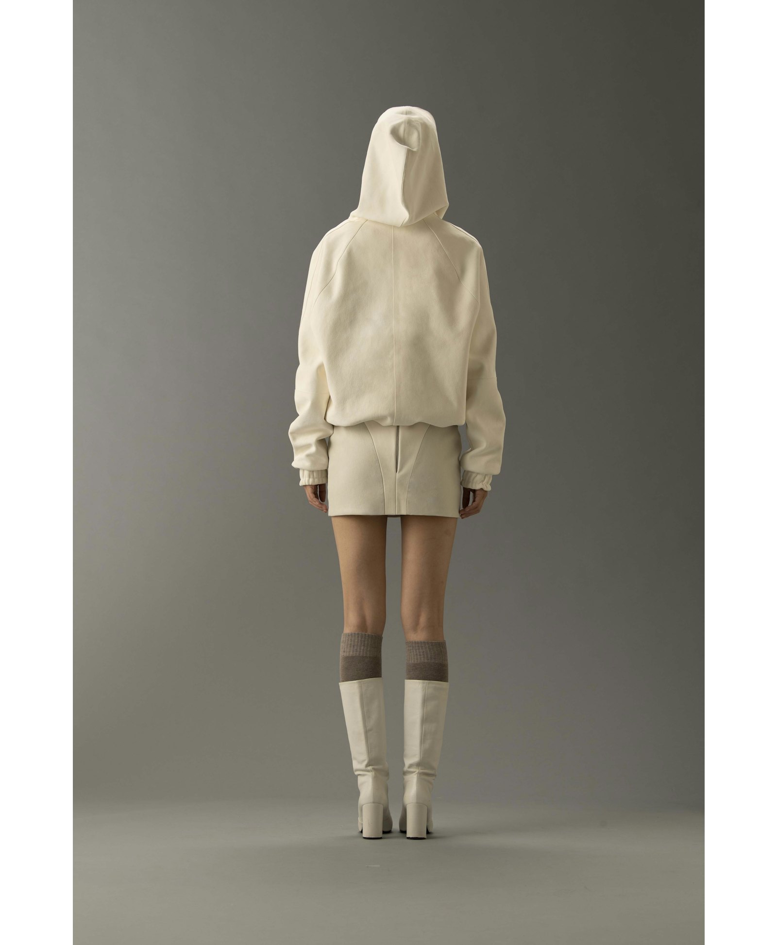 BLISS LEATHER & SUEDE SKIRT in White made by Vestiaire d'un Oiseau Libre