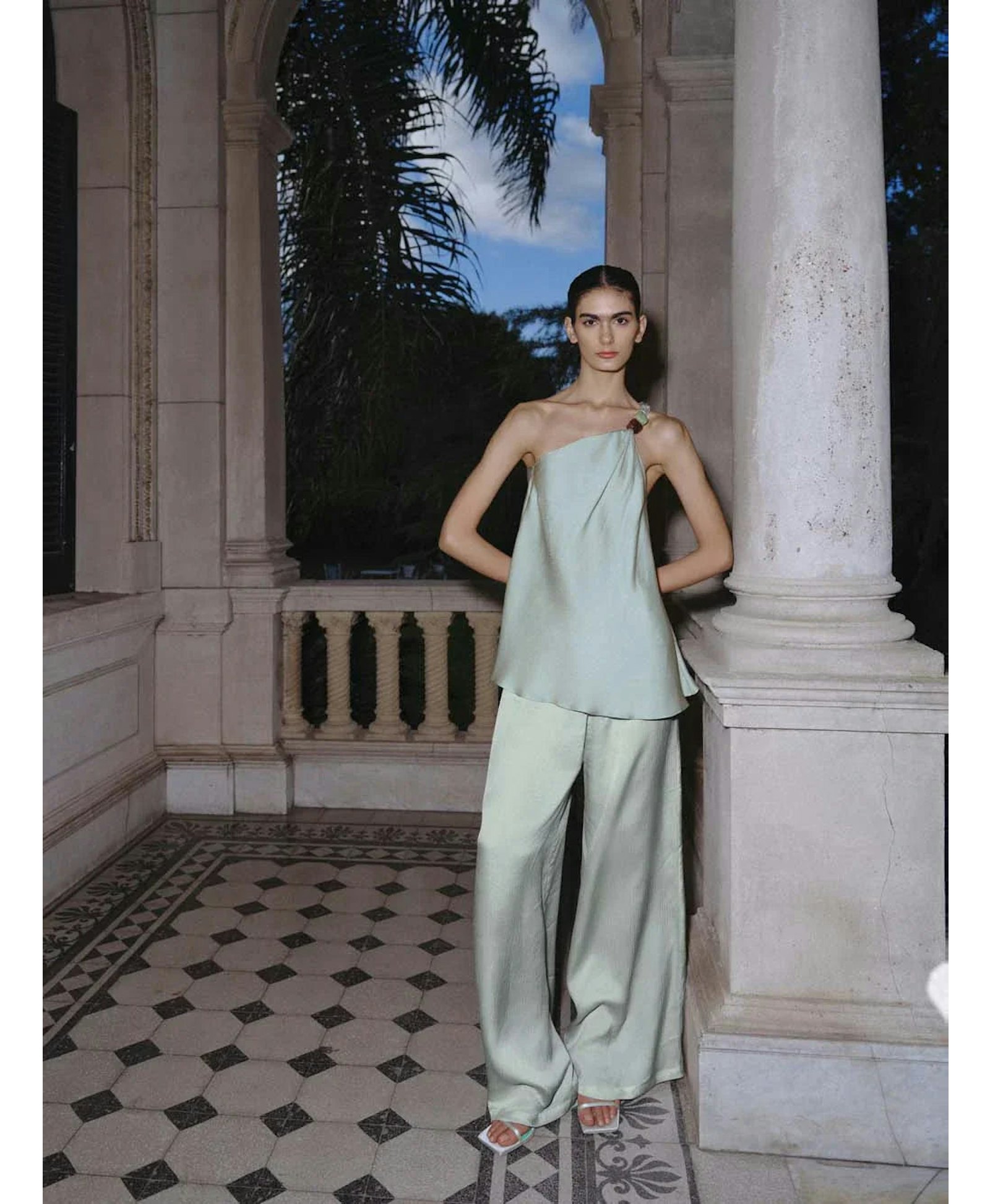 Ferrat Pants made by BAOBAB