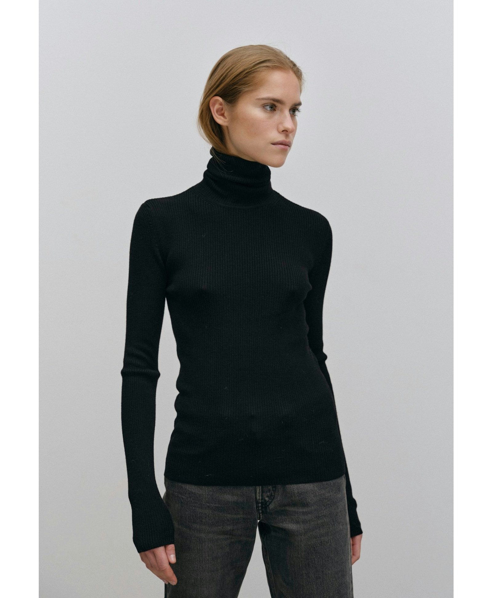 Bob Knit Blouse - Black made by HERSKIND