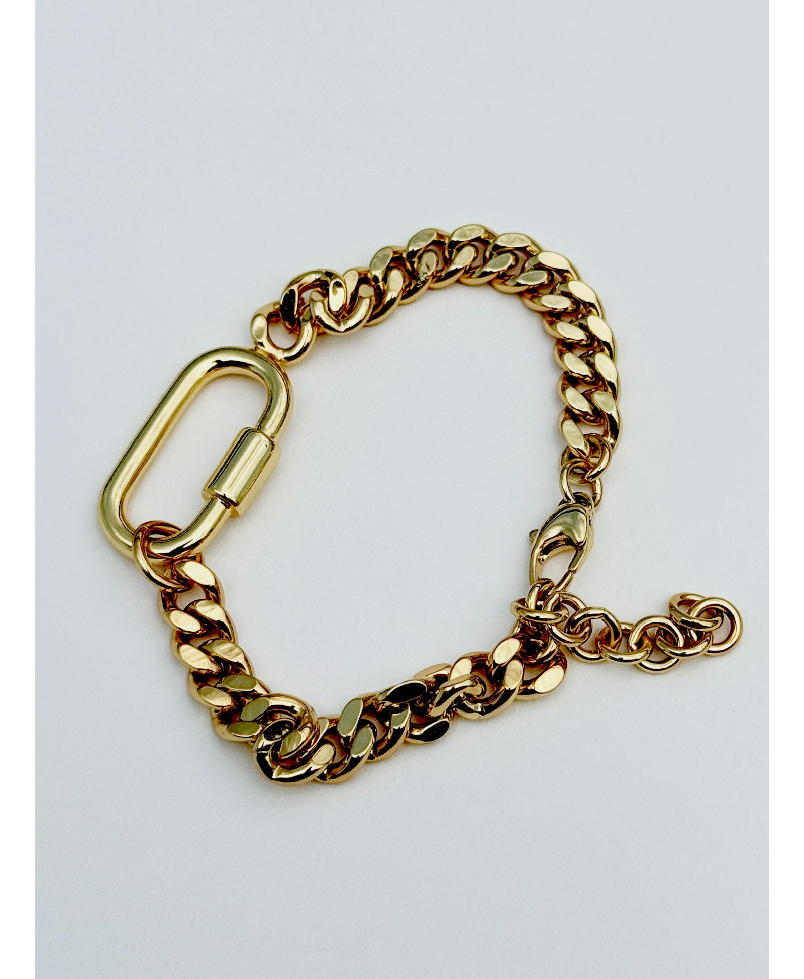 Amalfi bracelet gold made by POEM Objects