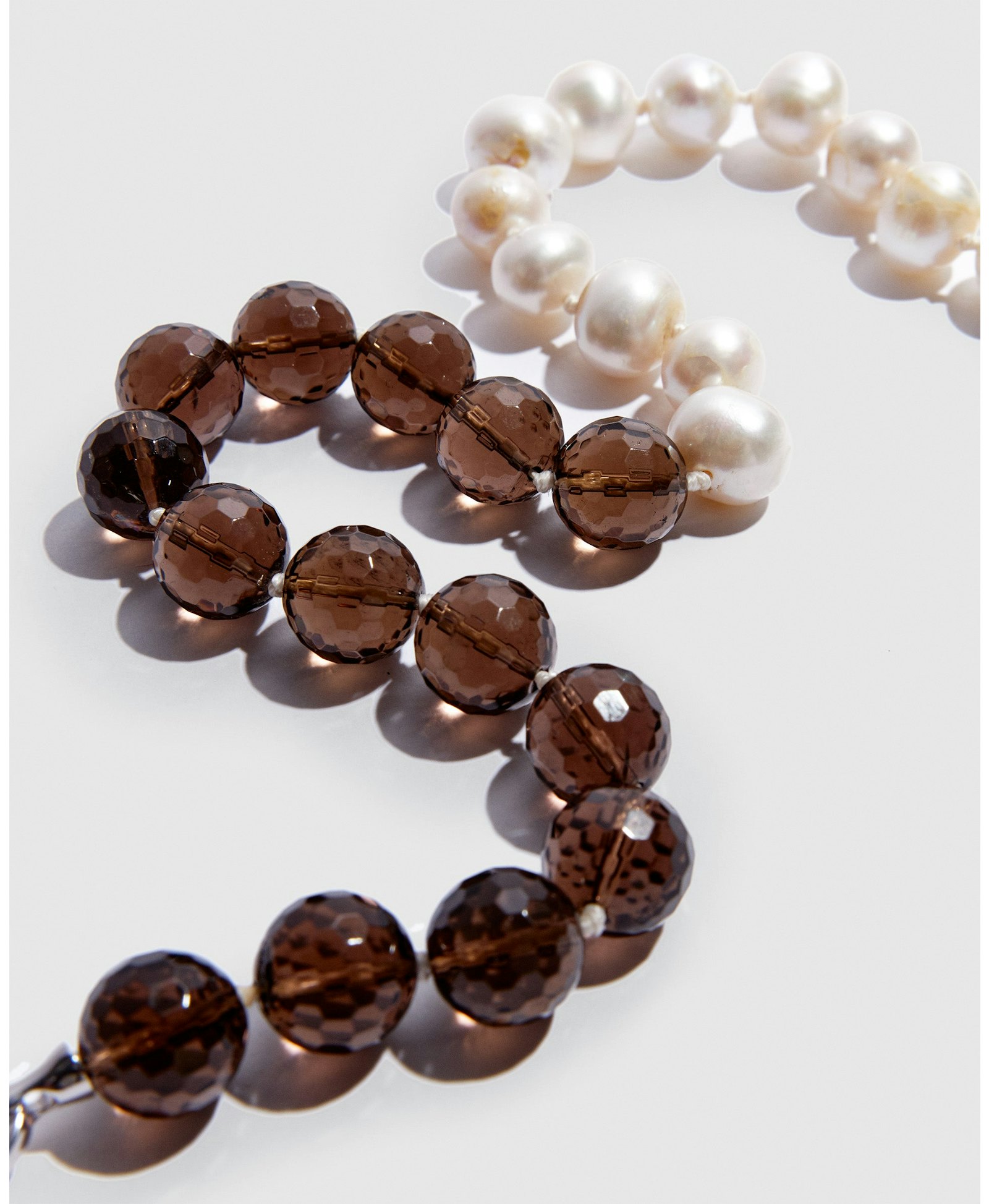 Nina necklace in natural pearls and quartz made by Phialebel