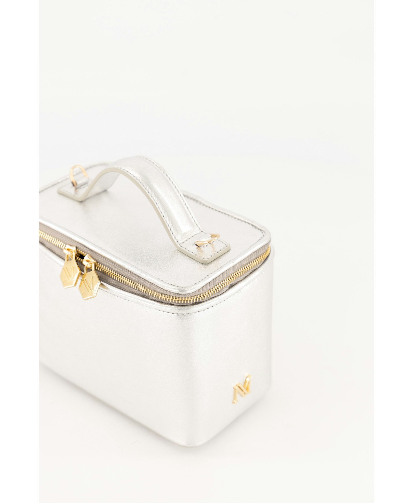 Betty Gümüş made by Maven Bag