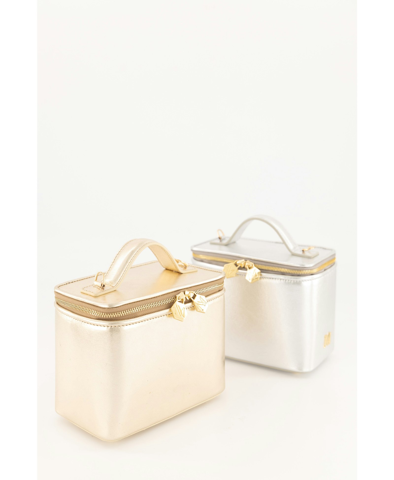 Betty Gümüş made by Maven Bag