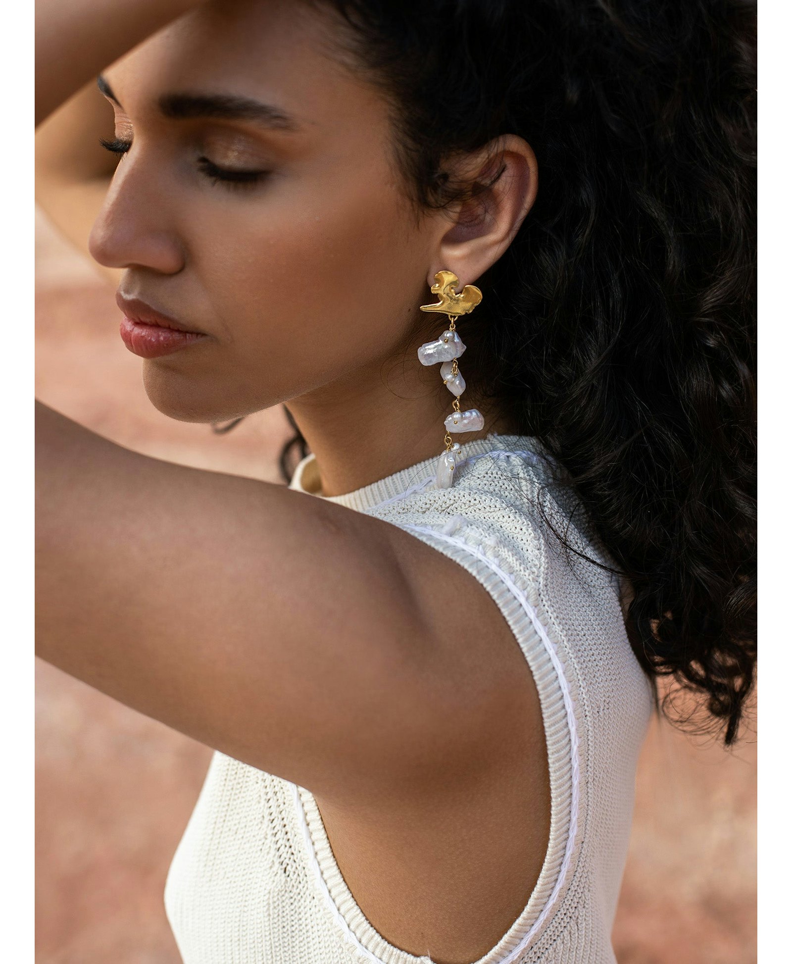 Euphoria Keshi Pearl Earrings made by Eva Remenyi