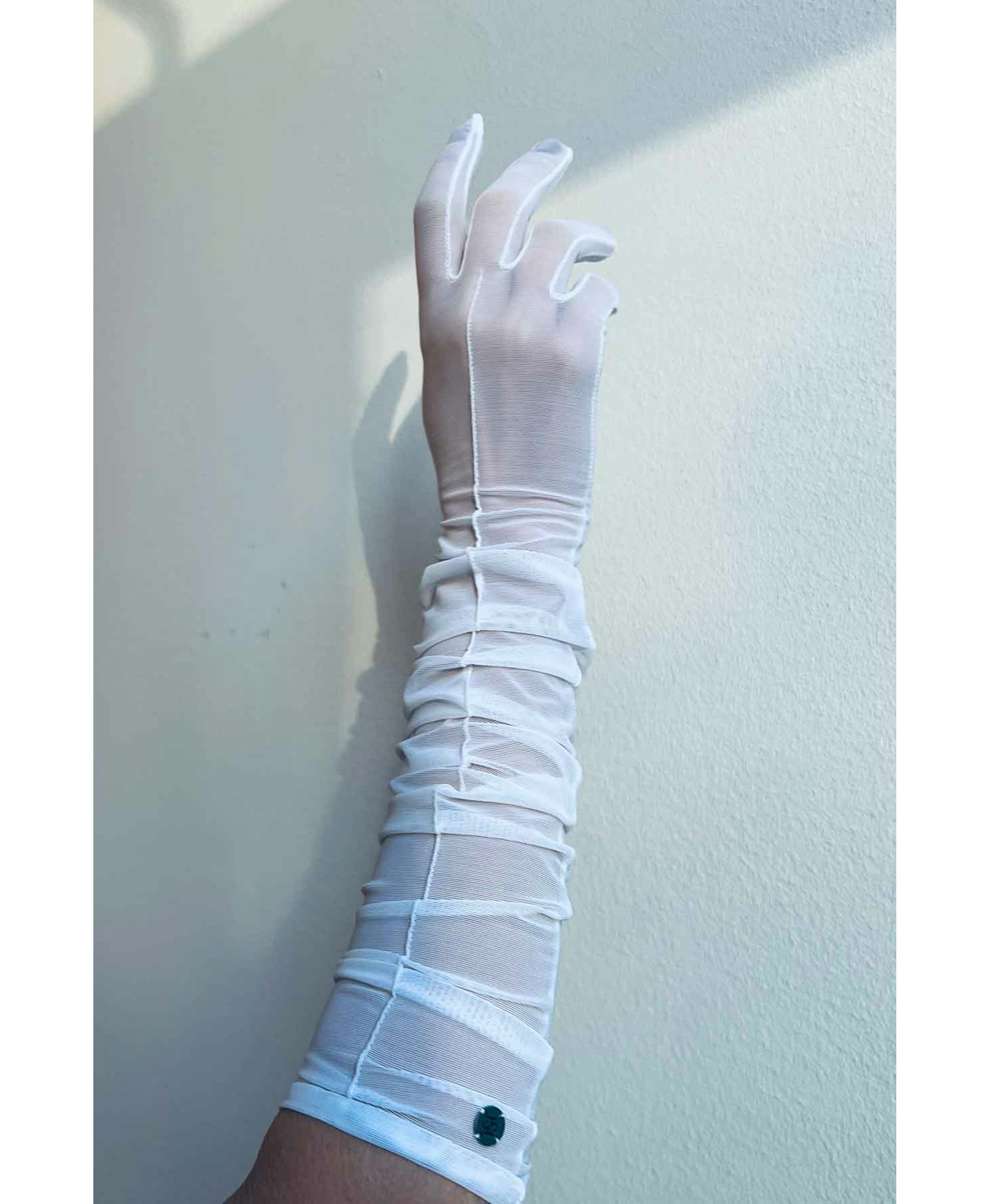 Mesh Long White made by Handsome Stockholm