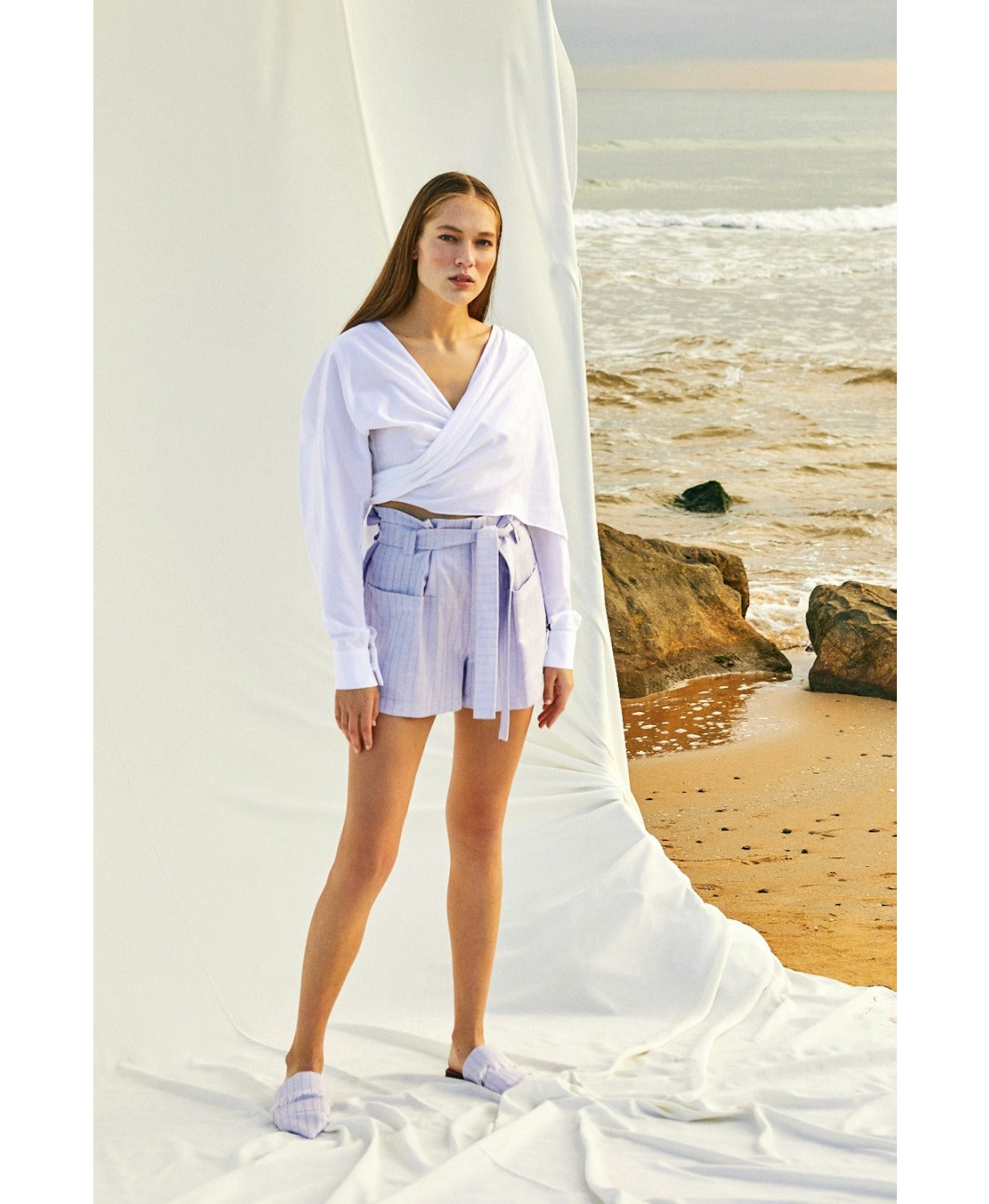 Louis Linen Short in Purple made by Nazli Ceren