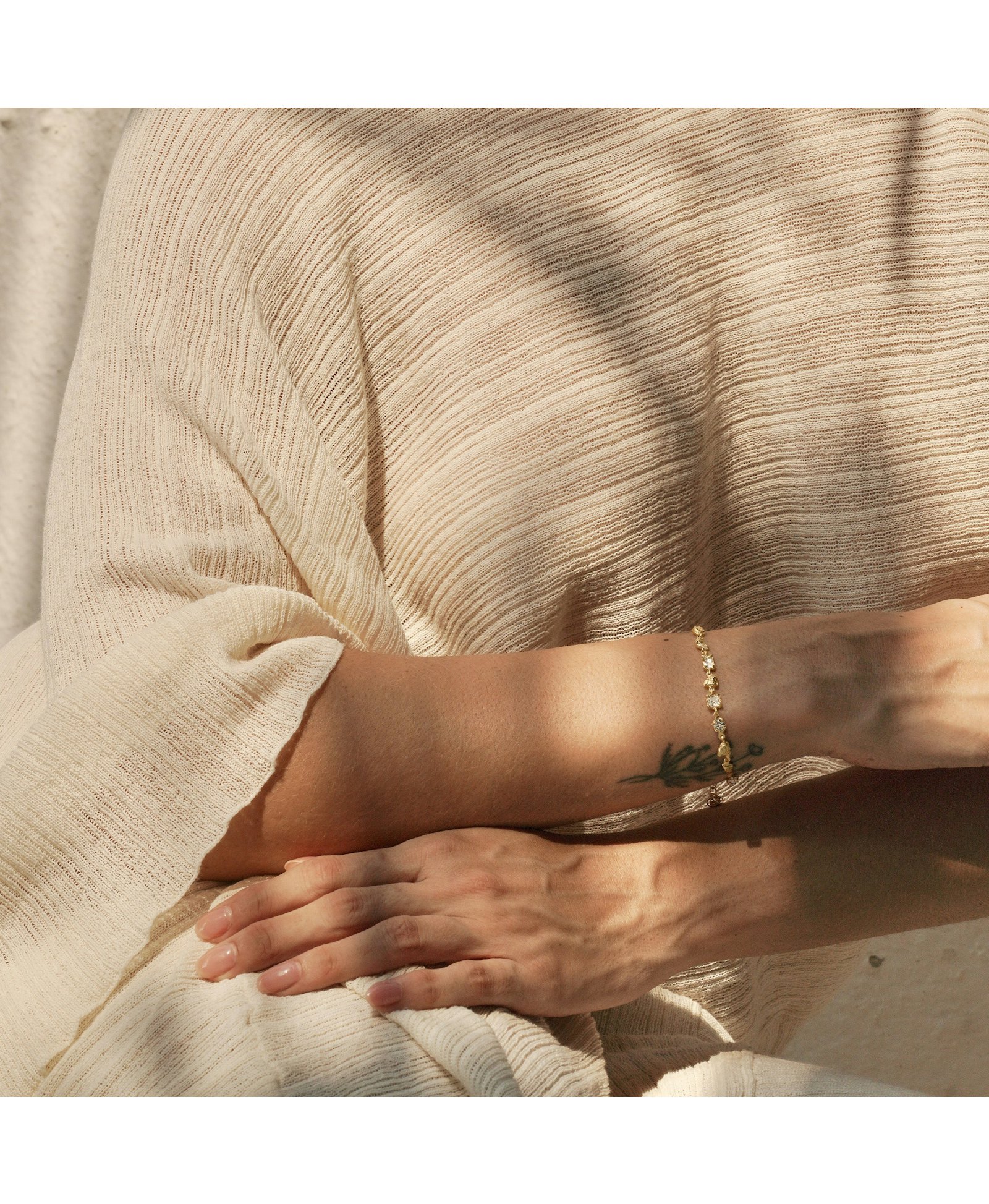 Ara White Sapphire Bracelet made by Loveness Lee