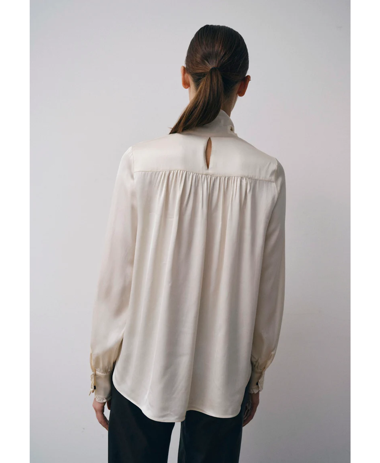 Alba Blouse - Off White made by HERSKIND